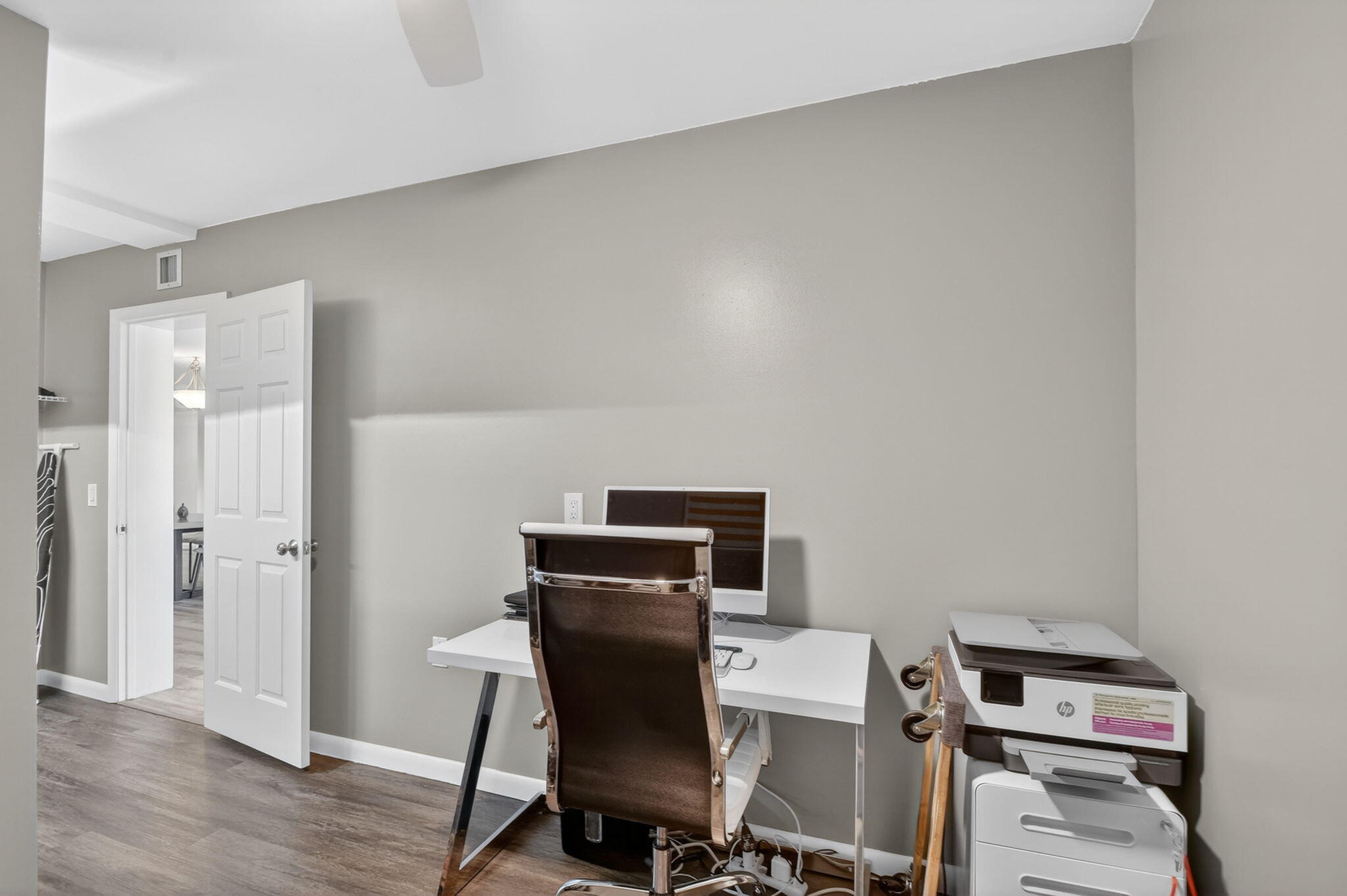 WHITEHALL CONDO OF THE LANDS OF THE PRESIDENT - Residential