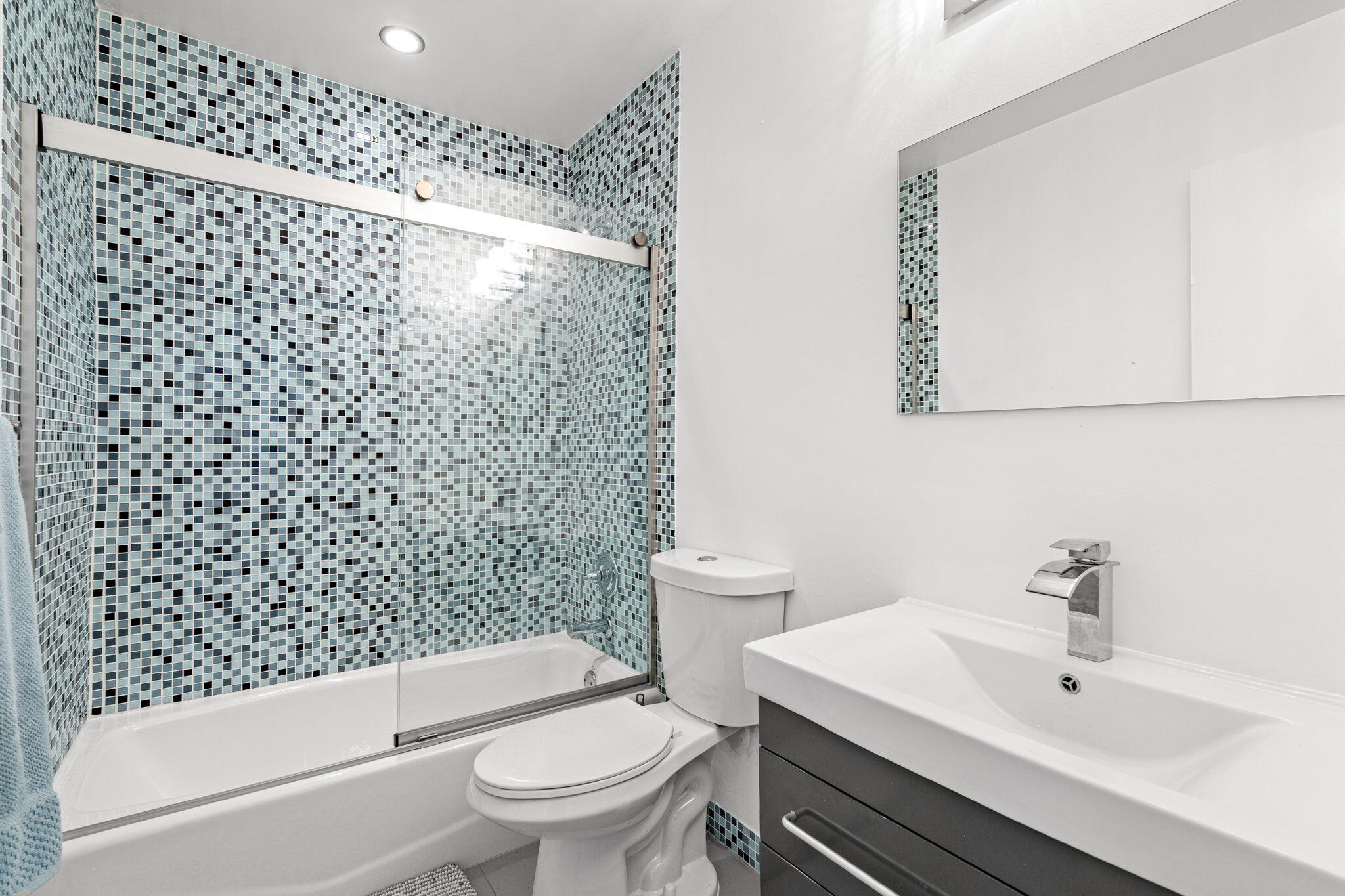NOVA VILLAS CONDOMINIUM 3 - Residential