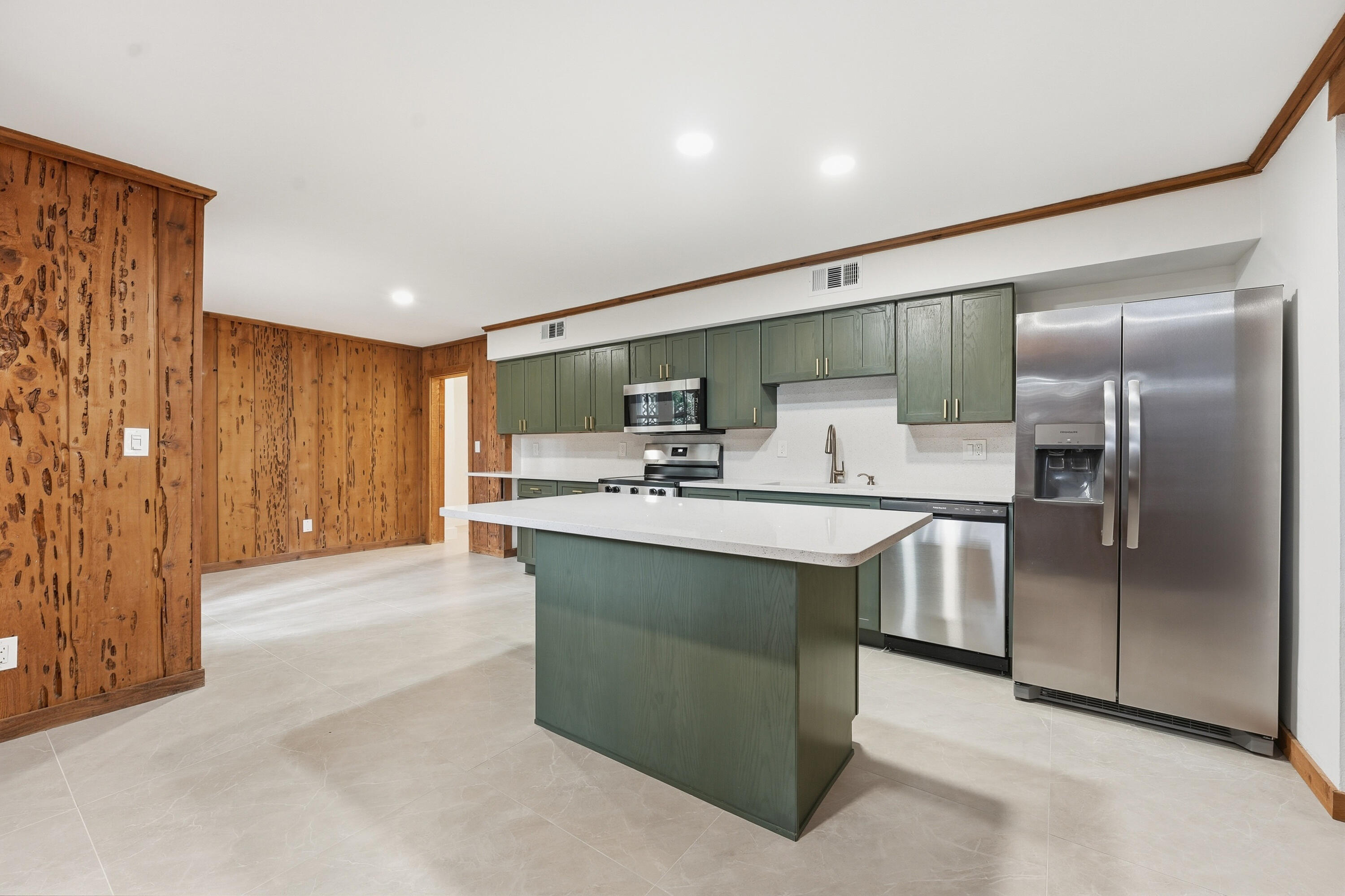 RUSTIC ACRES UNRECORDED - Residential