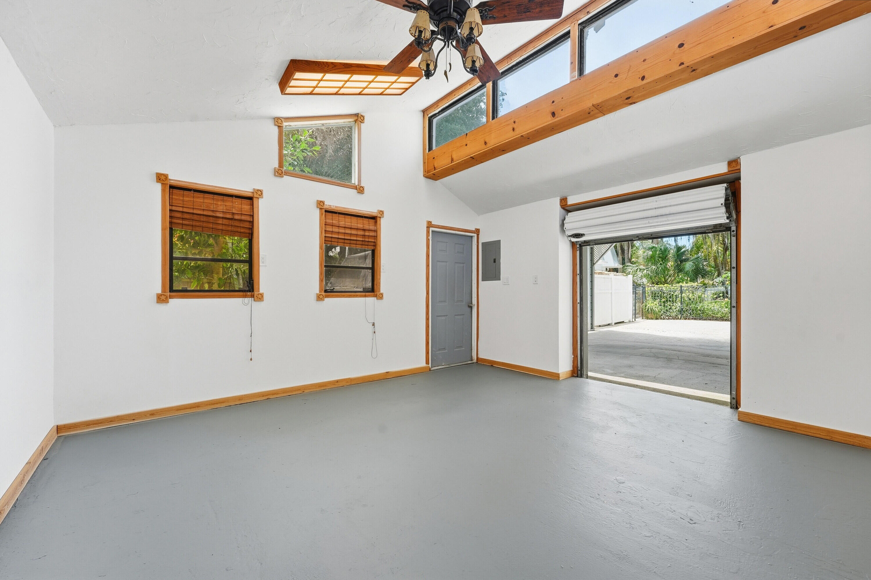 RUSTIC ACRES UNRECORDED - Residential