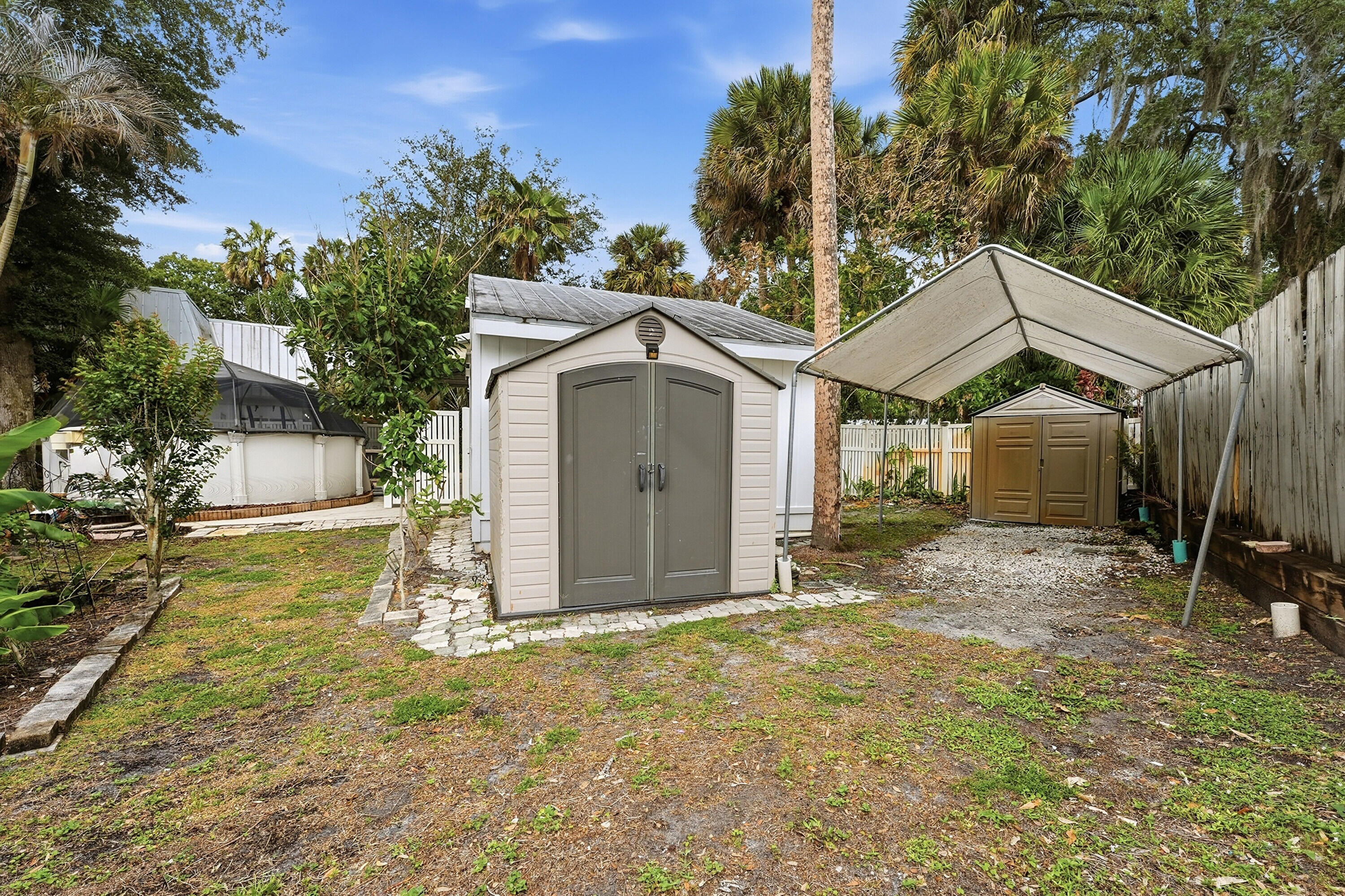 RUSTIC ACRES UNRECORDED - Residential