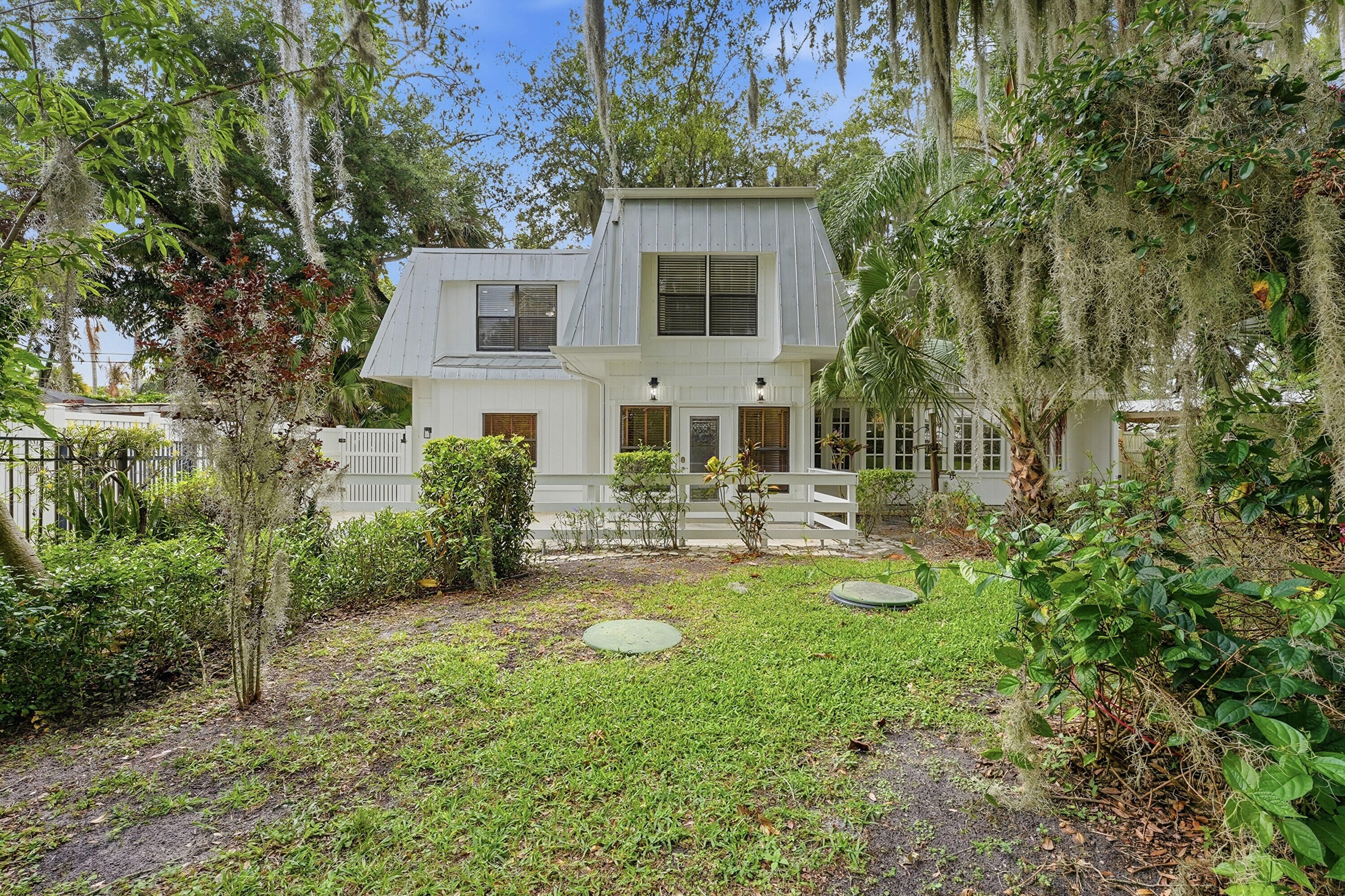 RUSTIC ACRES UNRECORDED - Residential