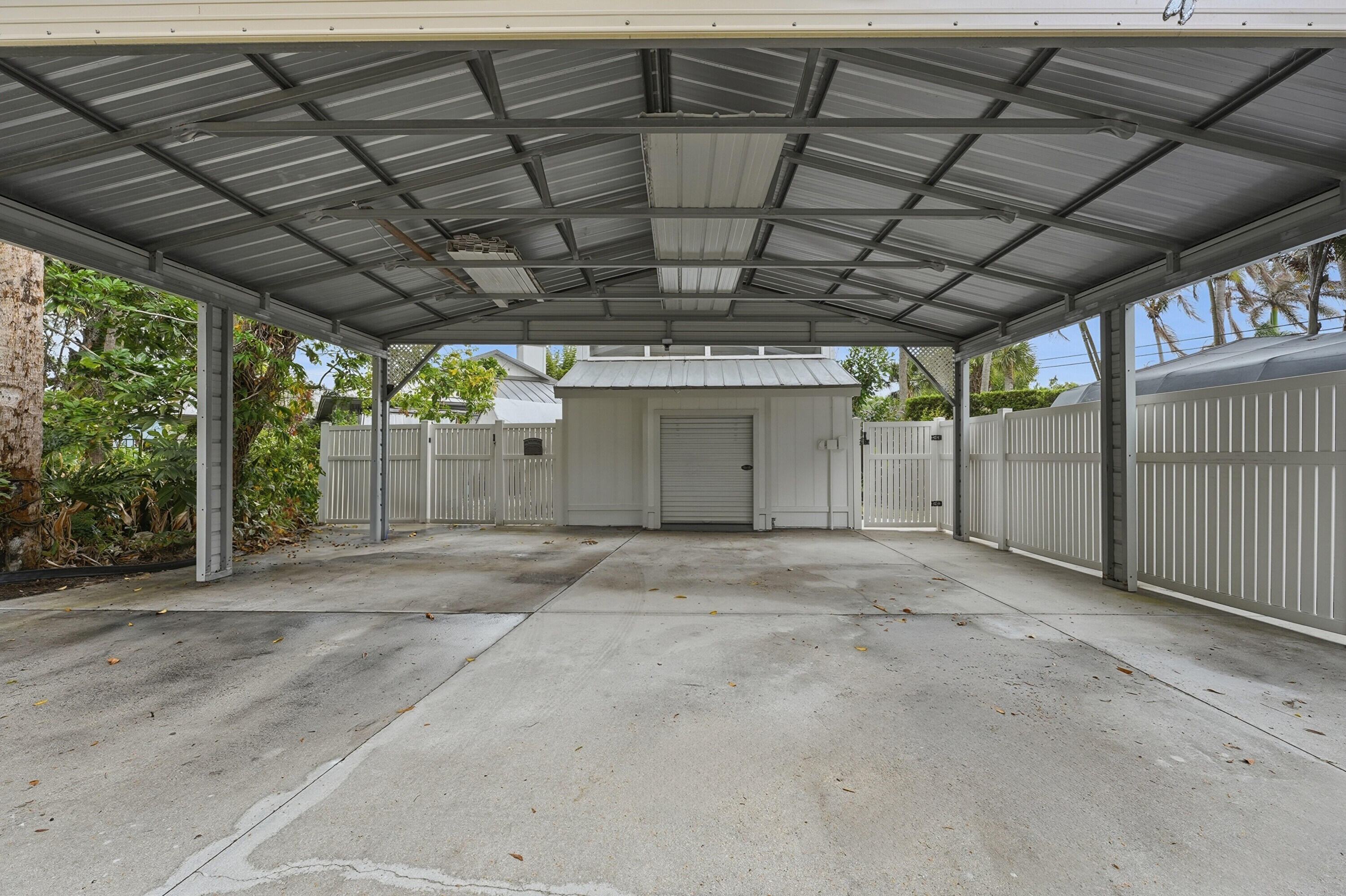 RUSTIC ACRES UNRECORDED - Residential