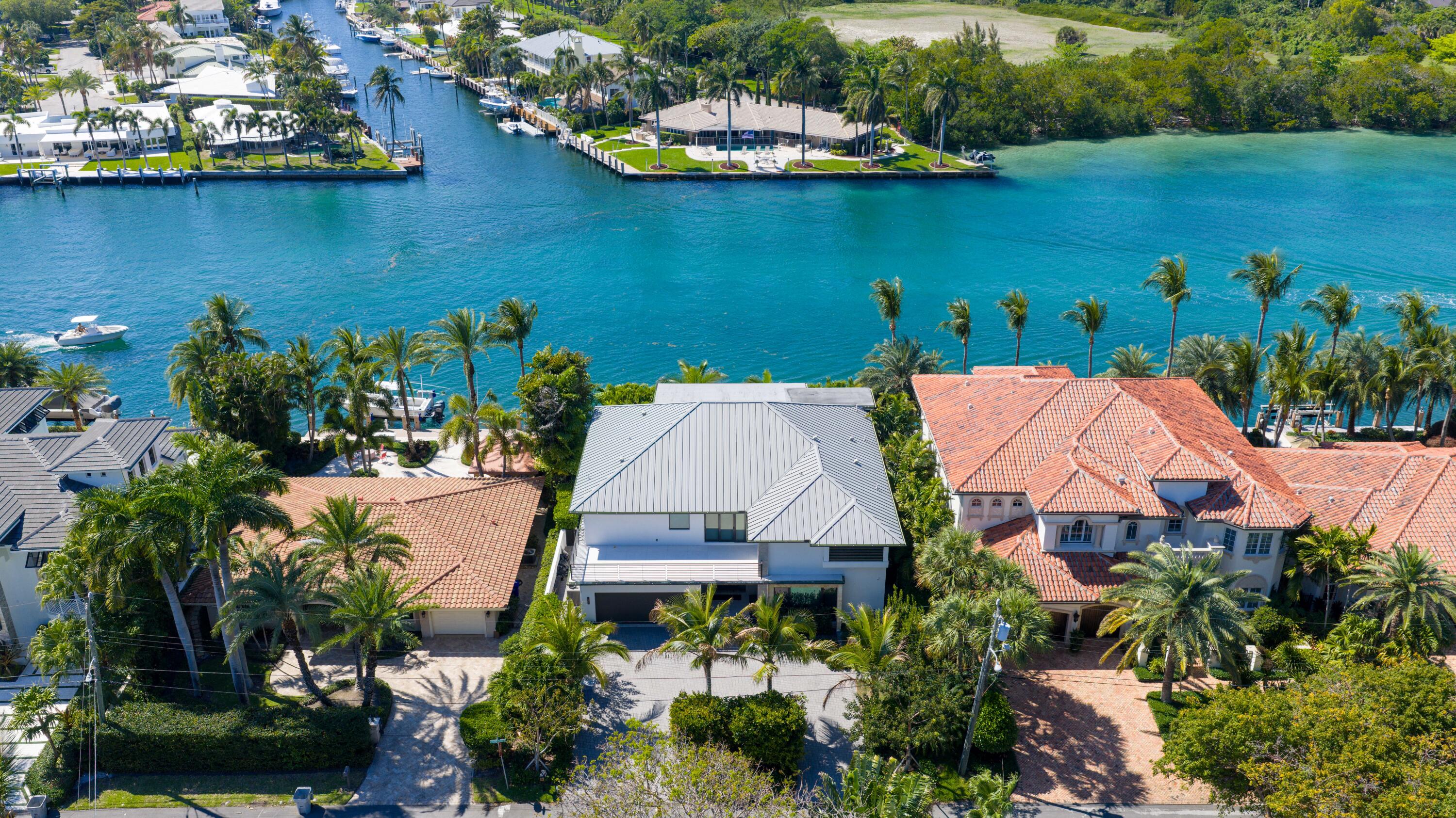 HILLSBORO SHORES SEC - Residential