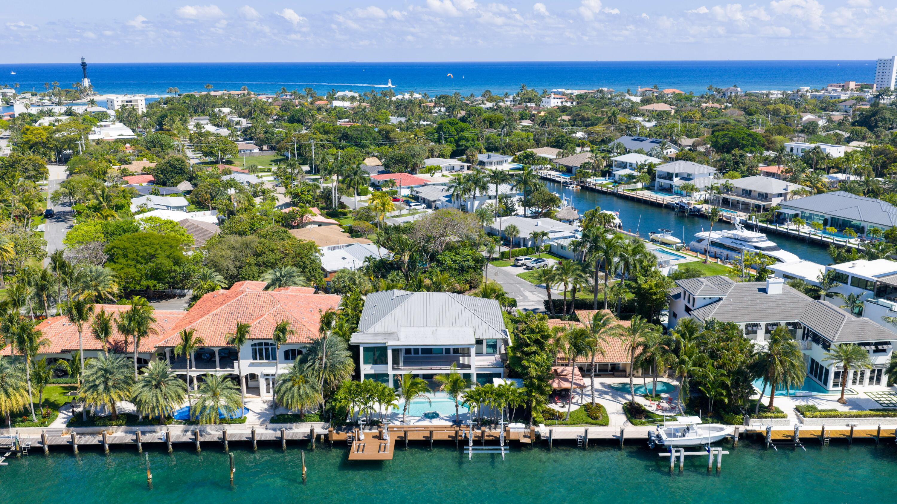 HILLSBORO SHORES SEC - Residential