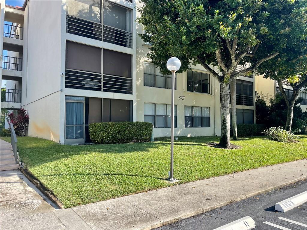 CYPRESS BEND I-A CONDO - Residential Lease