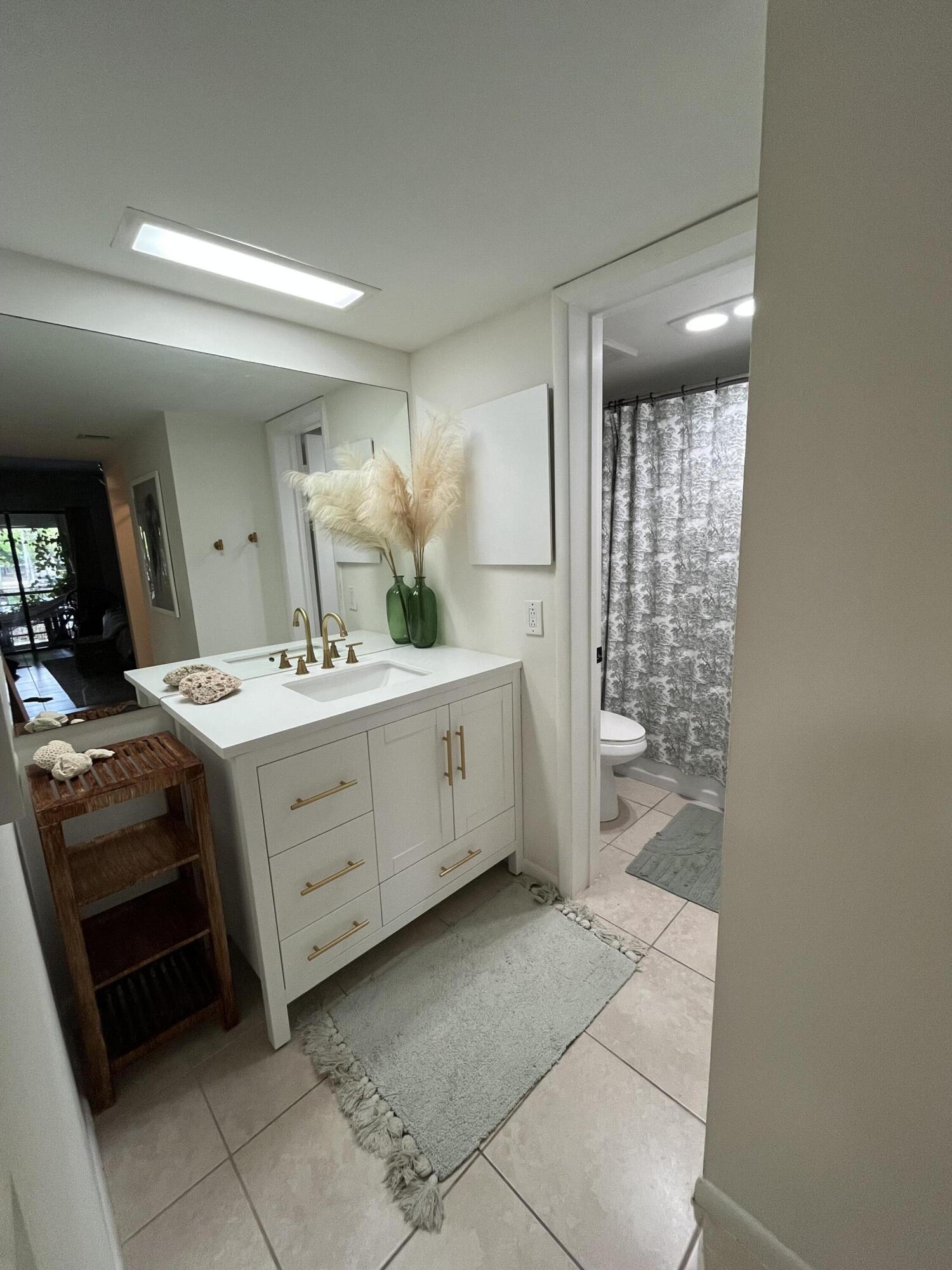CYPRESS BEND I-A CONDO - Residential Lease