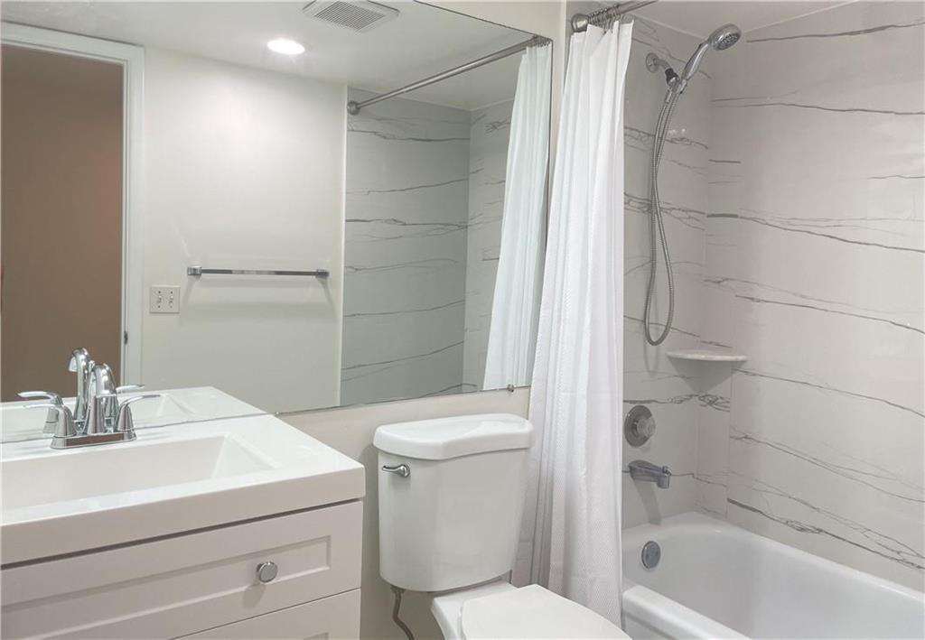 CYPRESS BEND I-A CONDO - Residential Lease