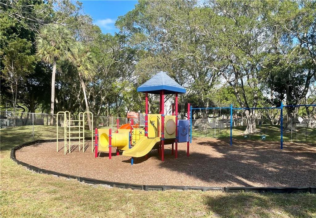 CYPRESS BEND I-A CONDO - Residential Lease