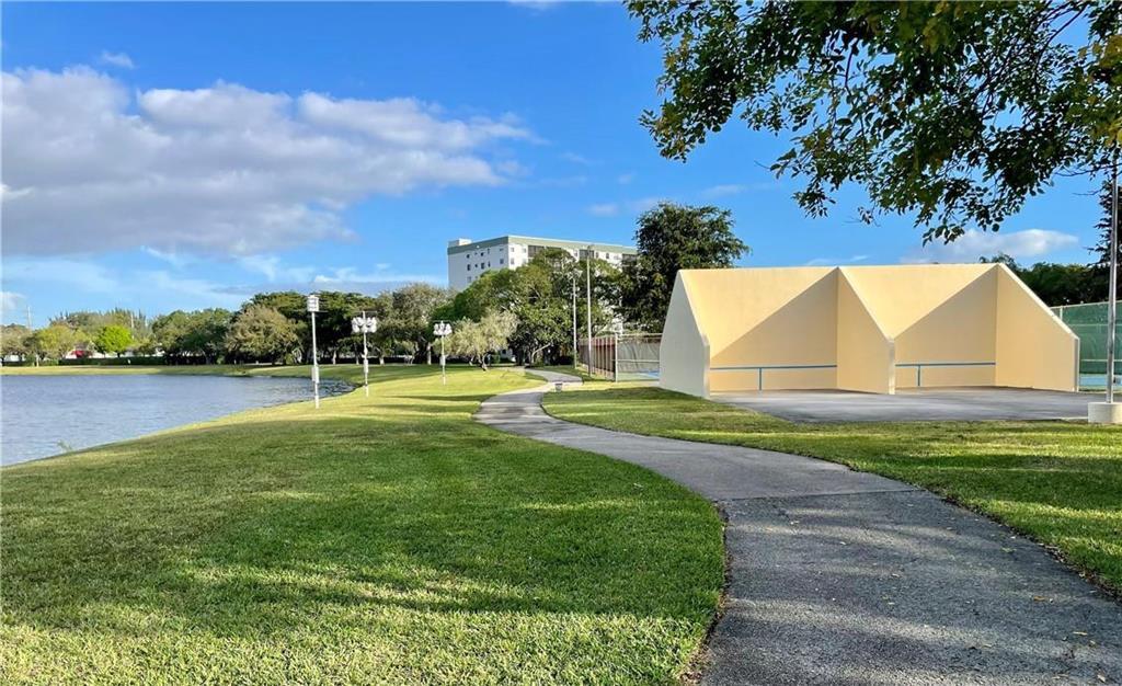 CYPRESS BEND I-A CONDO - Residential Lease