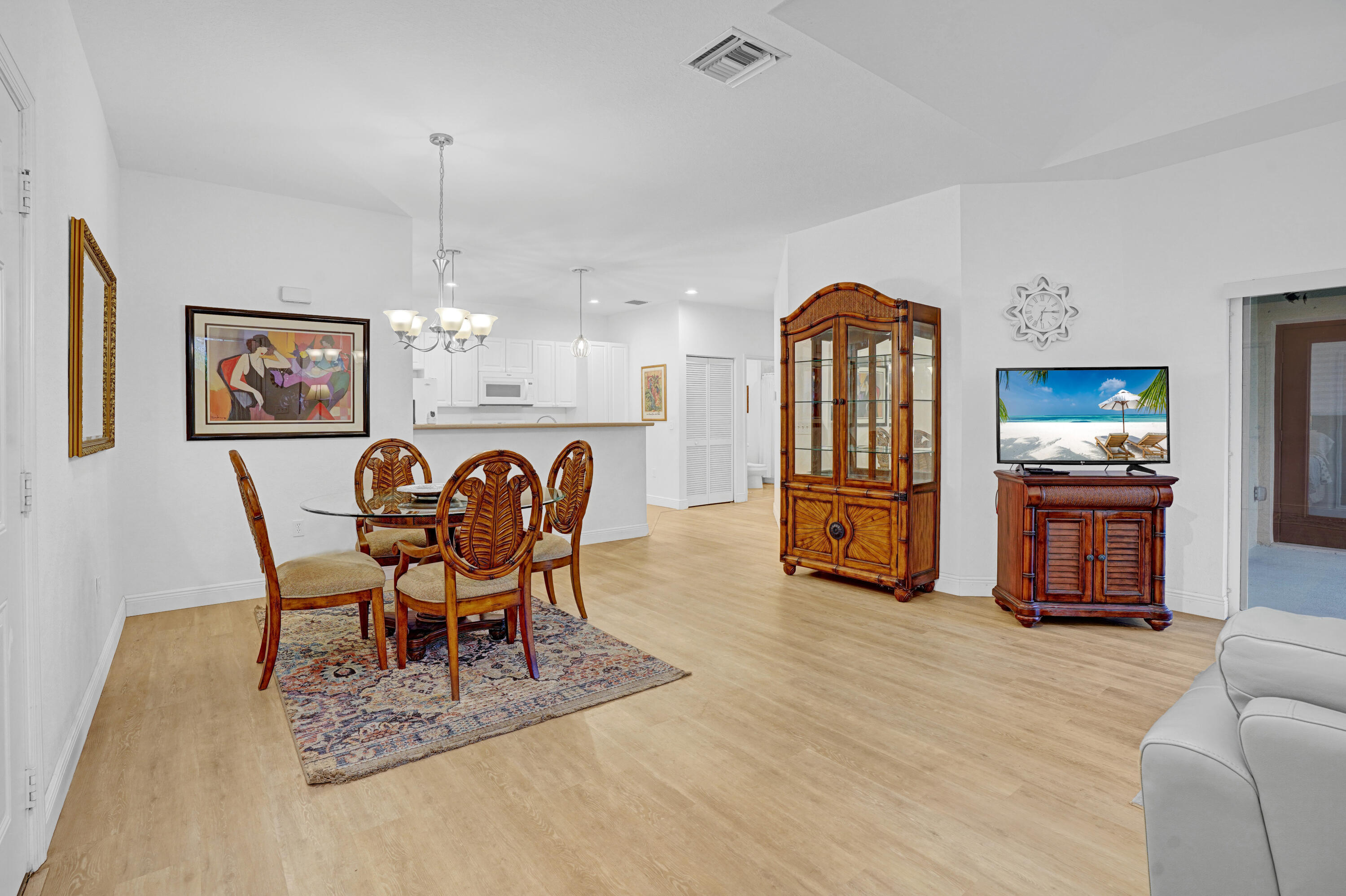 THE LAKES AT THE SAVANNAHS CONDOMINIUM - Residential
