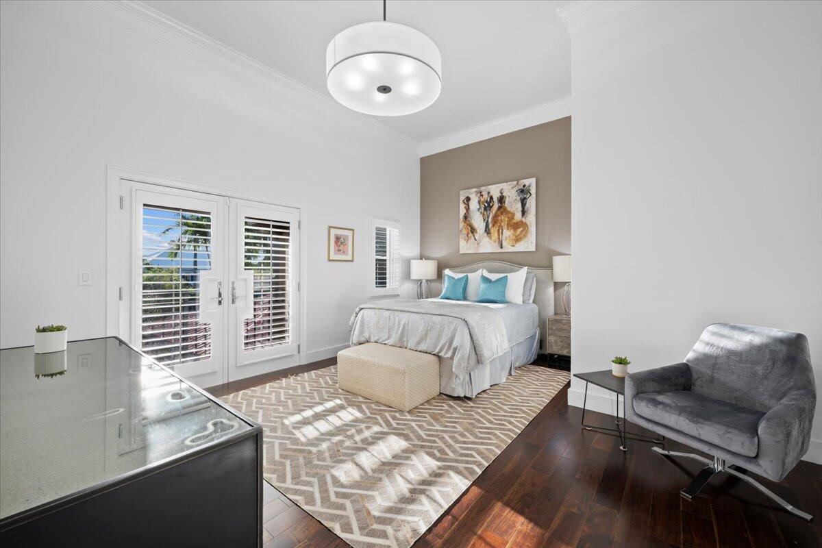 KENSINGTON - Residential