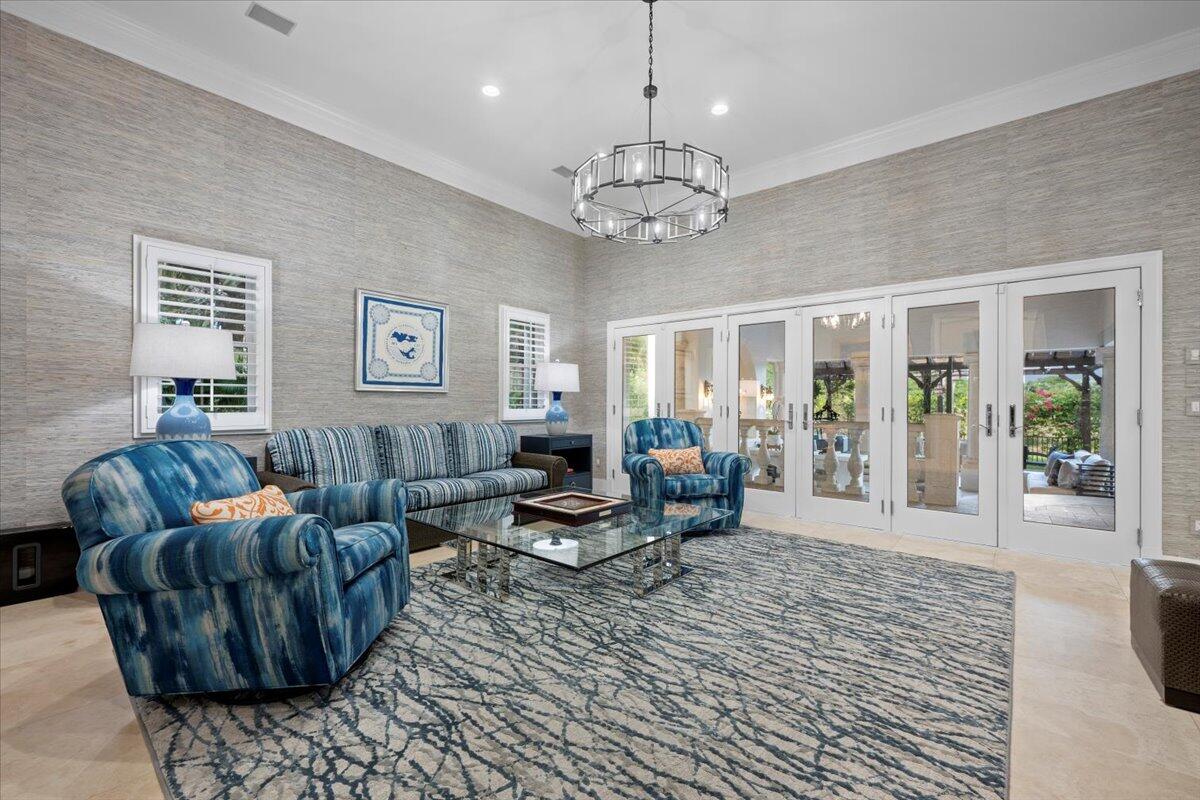 KENSINGTON - Residential