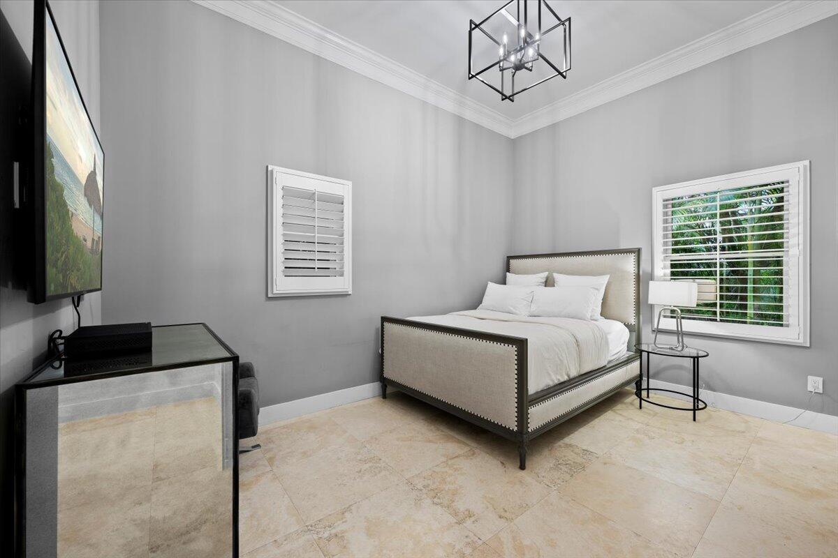 KENSINGTON - Residential