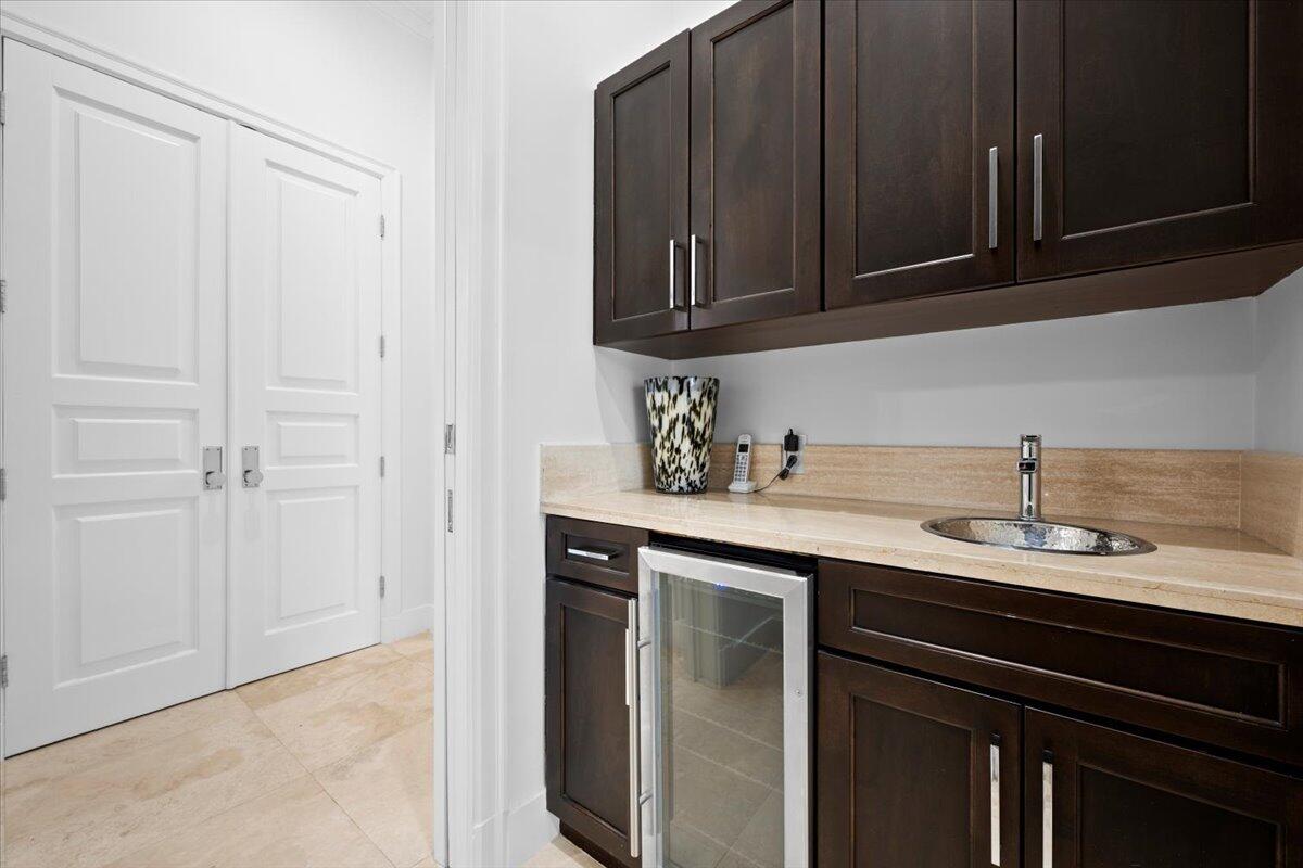 KENSINGTON - Residential