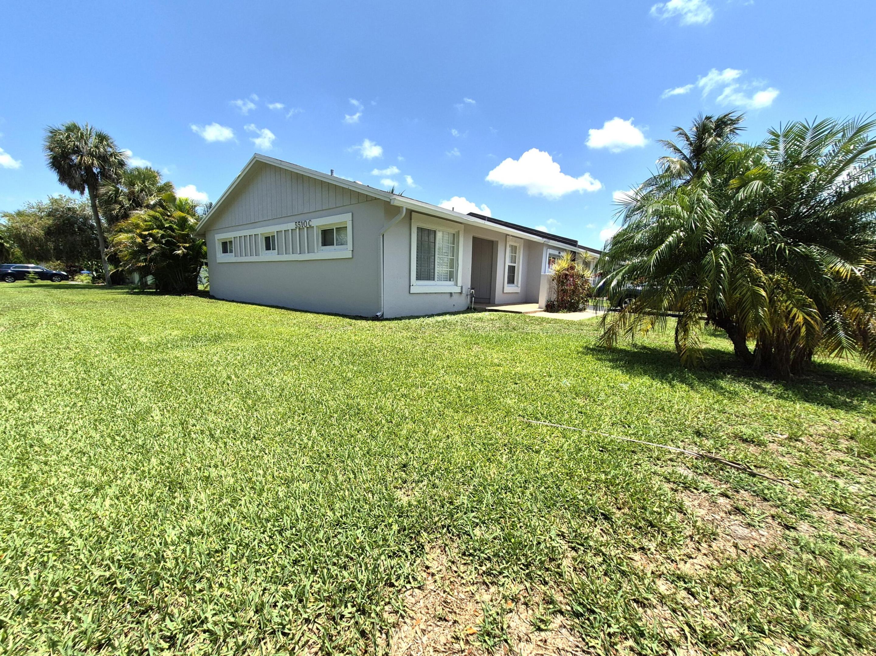 LAKEWOOD ON THE GREEN SEC 2 - Residential Lease