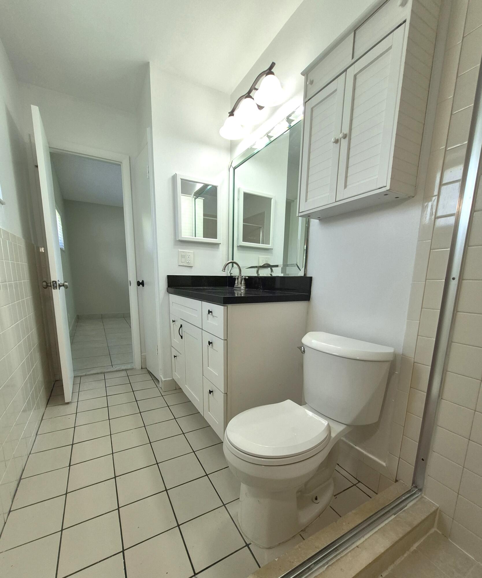 LAKEWOOD ON THE GREEN SEC 2 - Residential Lease