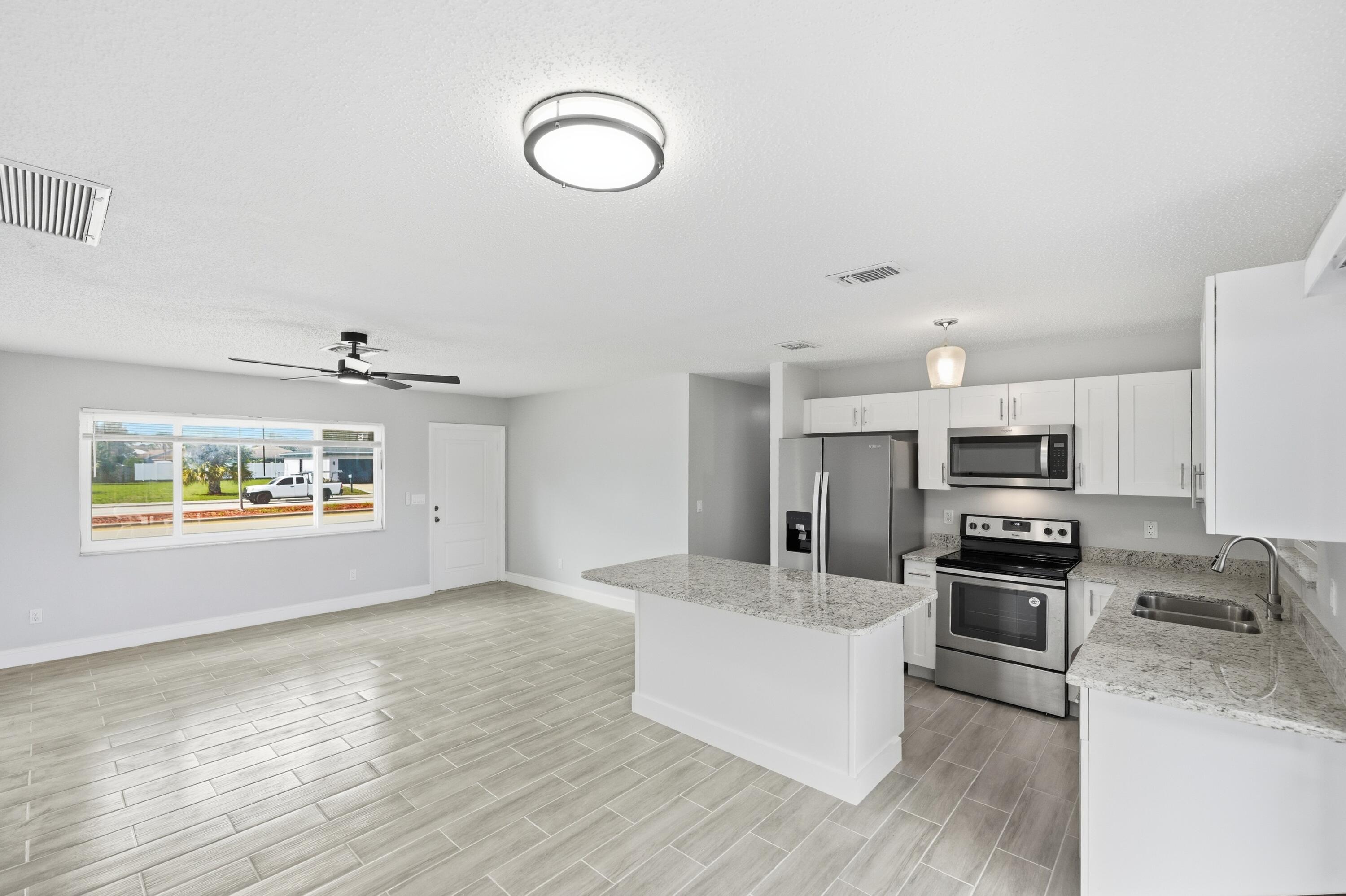 PORT ST LUCIE SECTION 18 - Residential