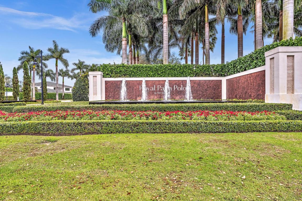 ROYAL PALM POLO - Residential