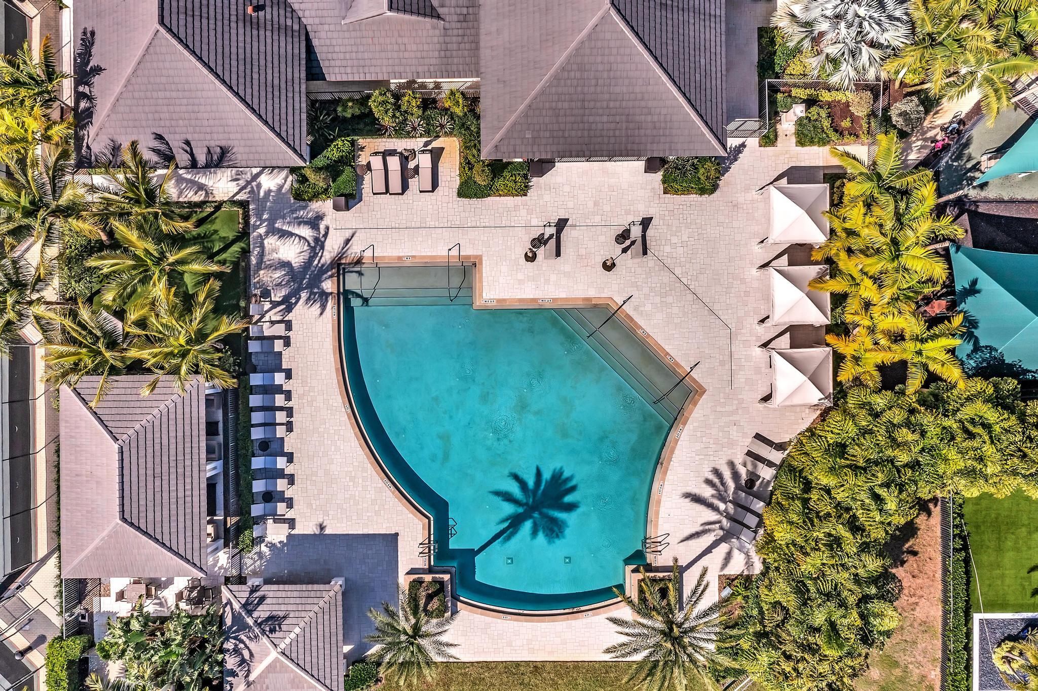 ROYAL PALM POLO - Residential