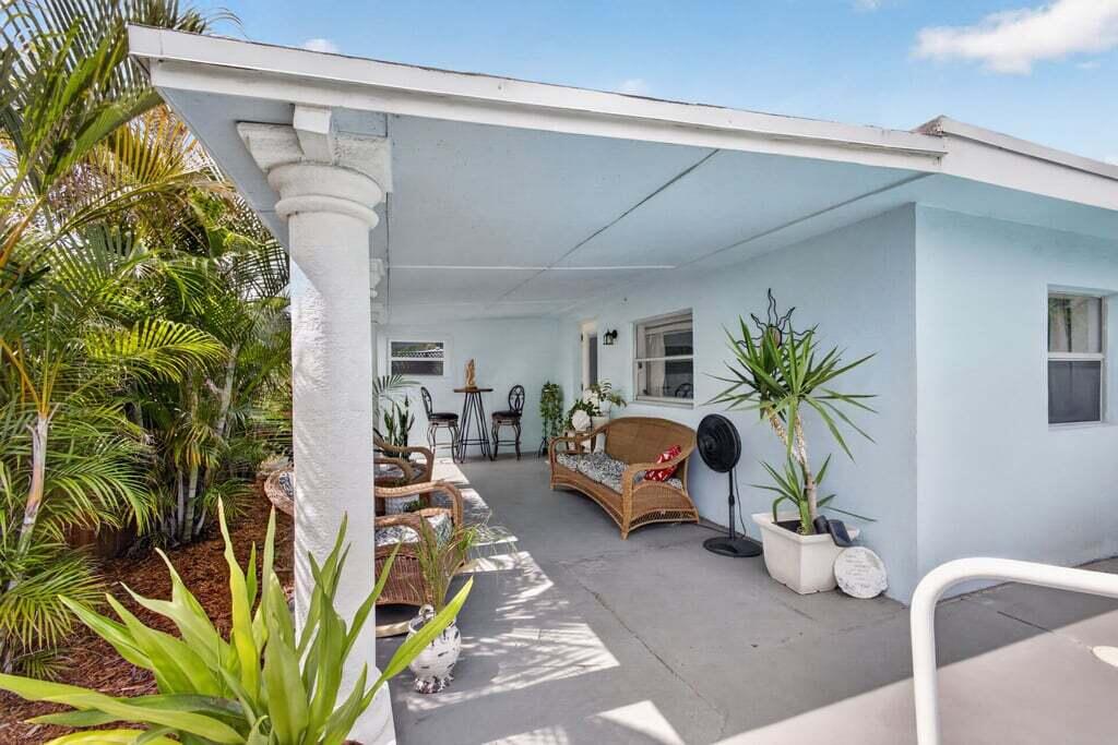 PALM BEACH CABANA COLONY 1 - Residential