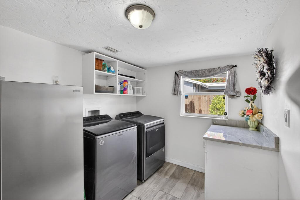 PALM BEACH CABANA COLONY 1 - Residential