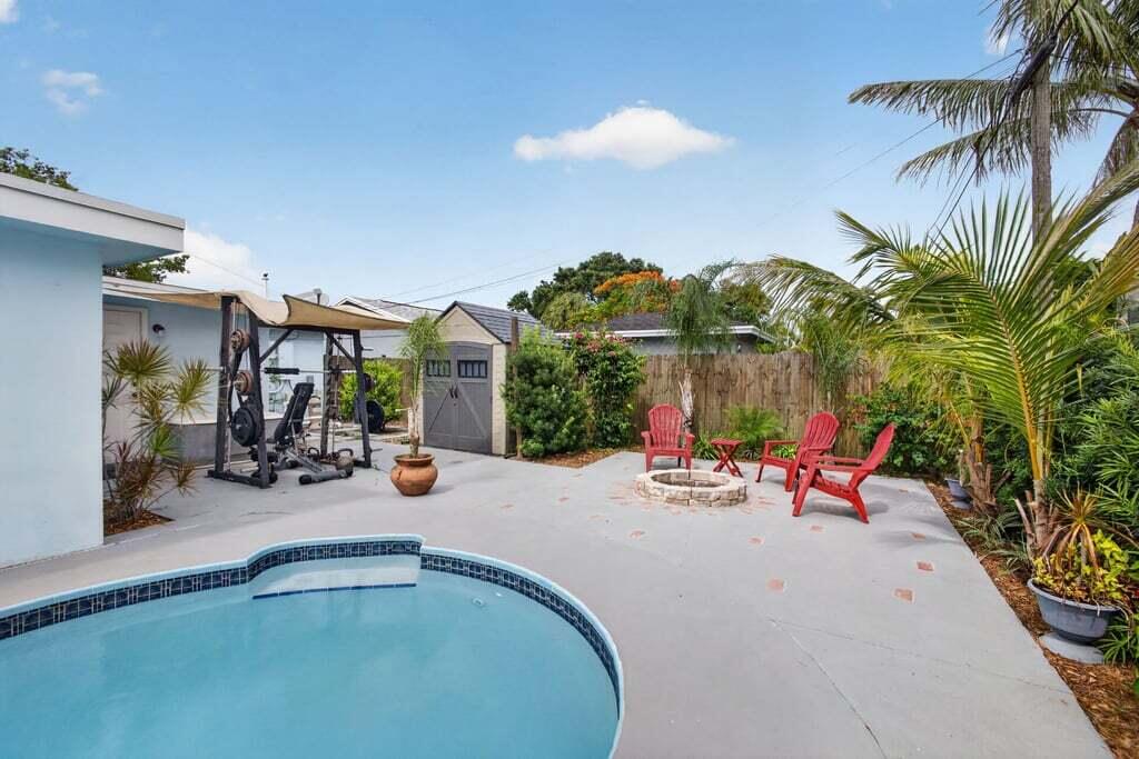 PALM BEACH CABANA COLONY 1 - Residential