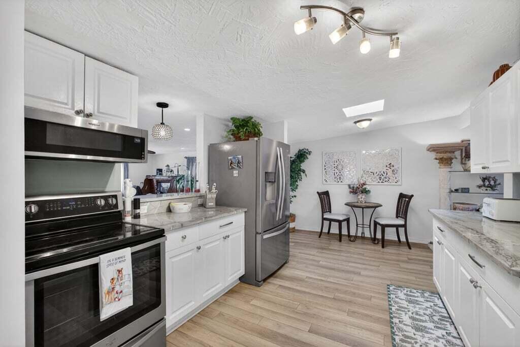PALM BEACH CABANA COLONY 1 - Residential