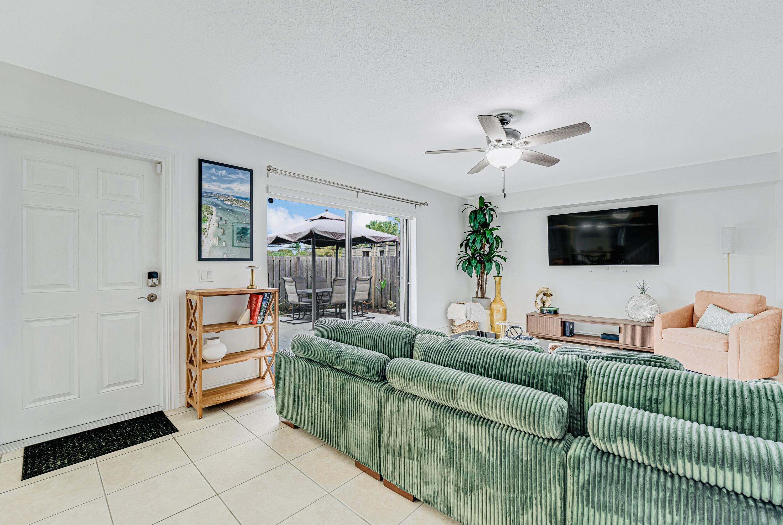 VILLAGE OF SANDALWOOD LAKES 2 - Residential Lease