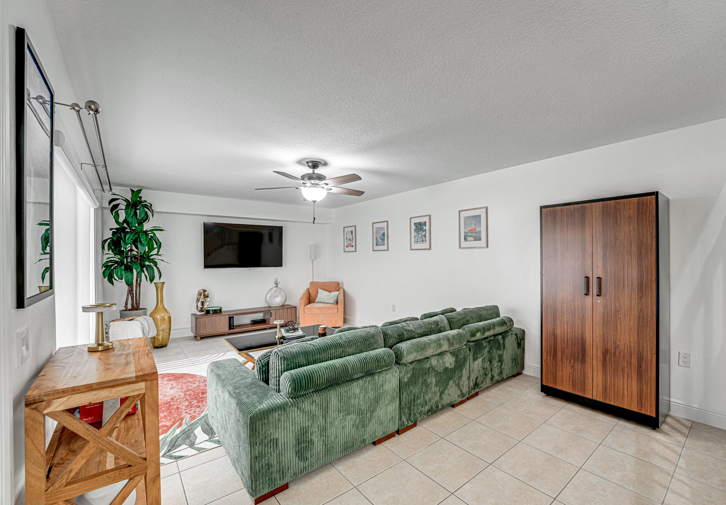 VILLAGE OF SANDALWOOD LAKES 2 - Residential Lease