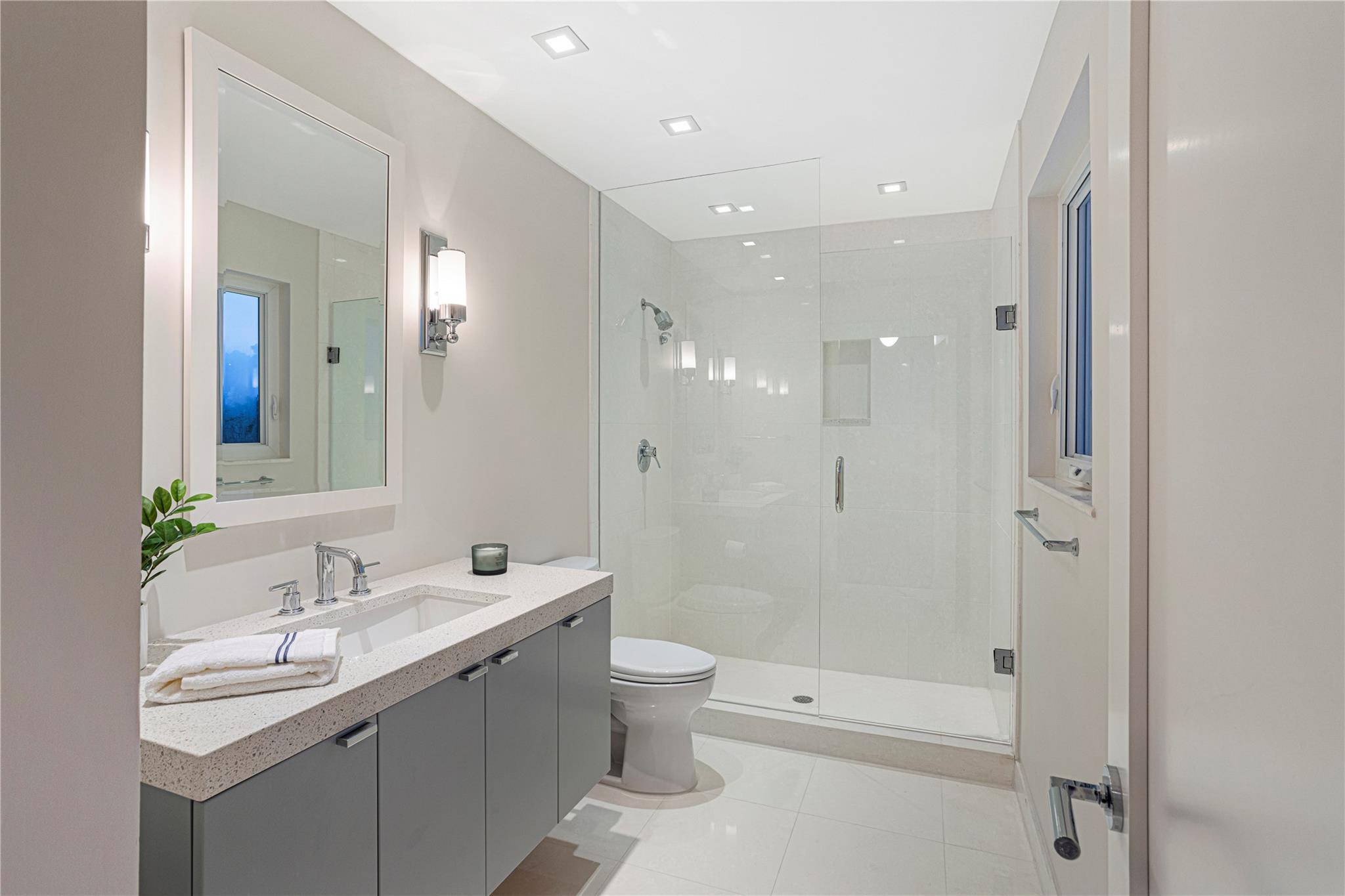 Sunrise Key 45-6 B - Residential