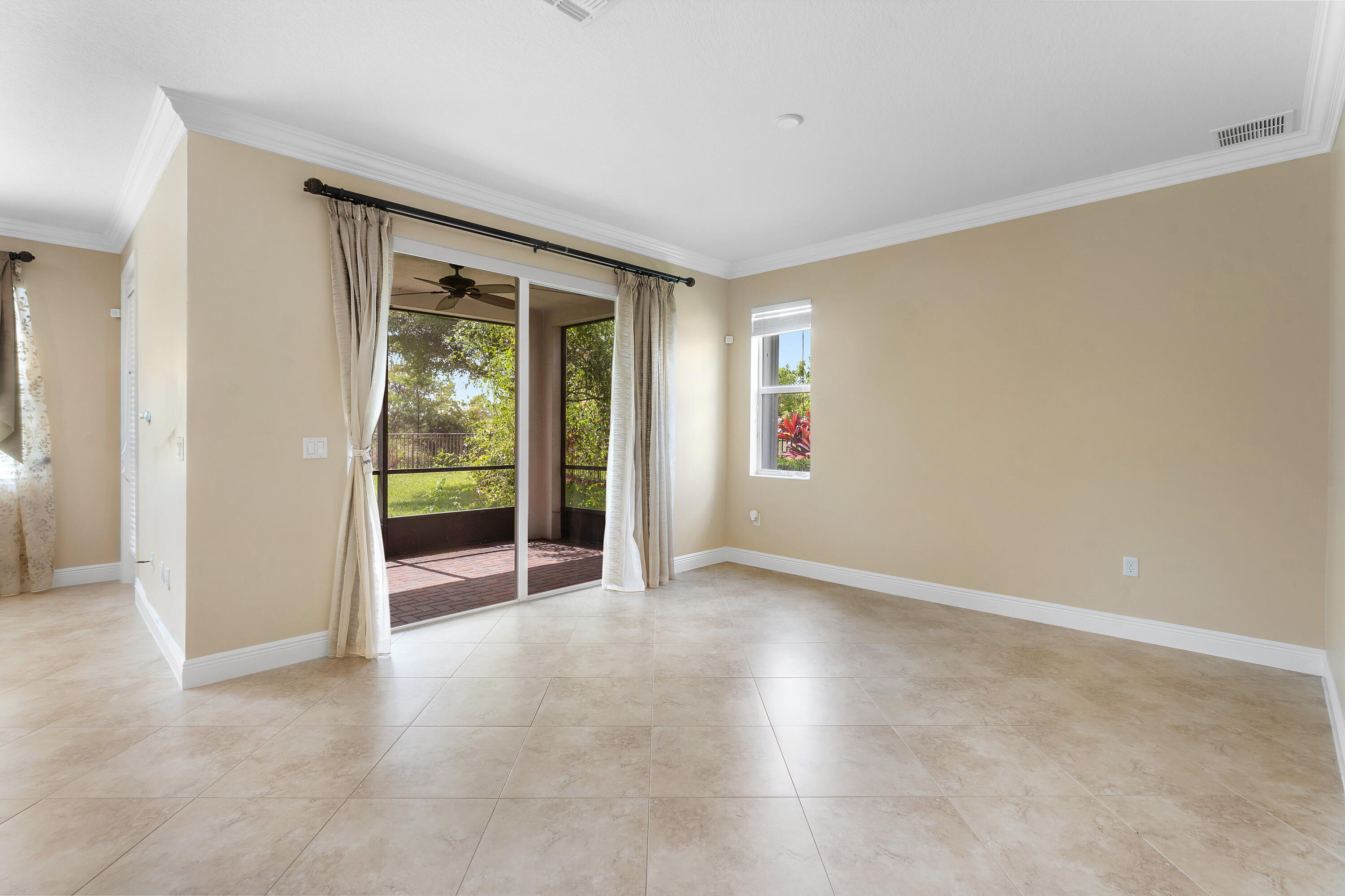 PORTOSOL - Residential