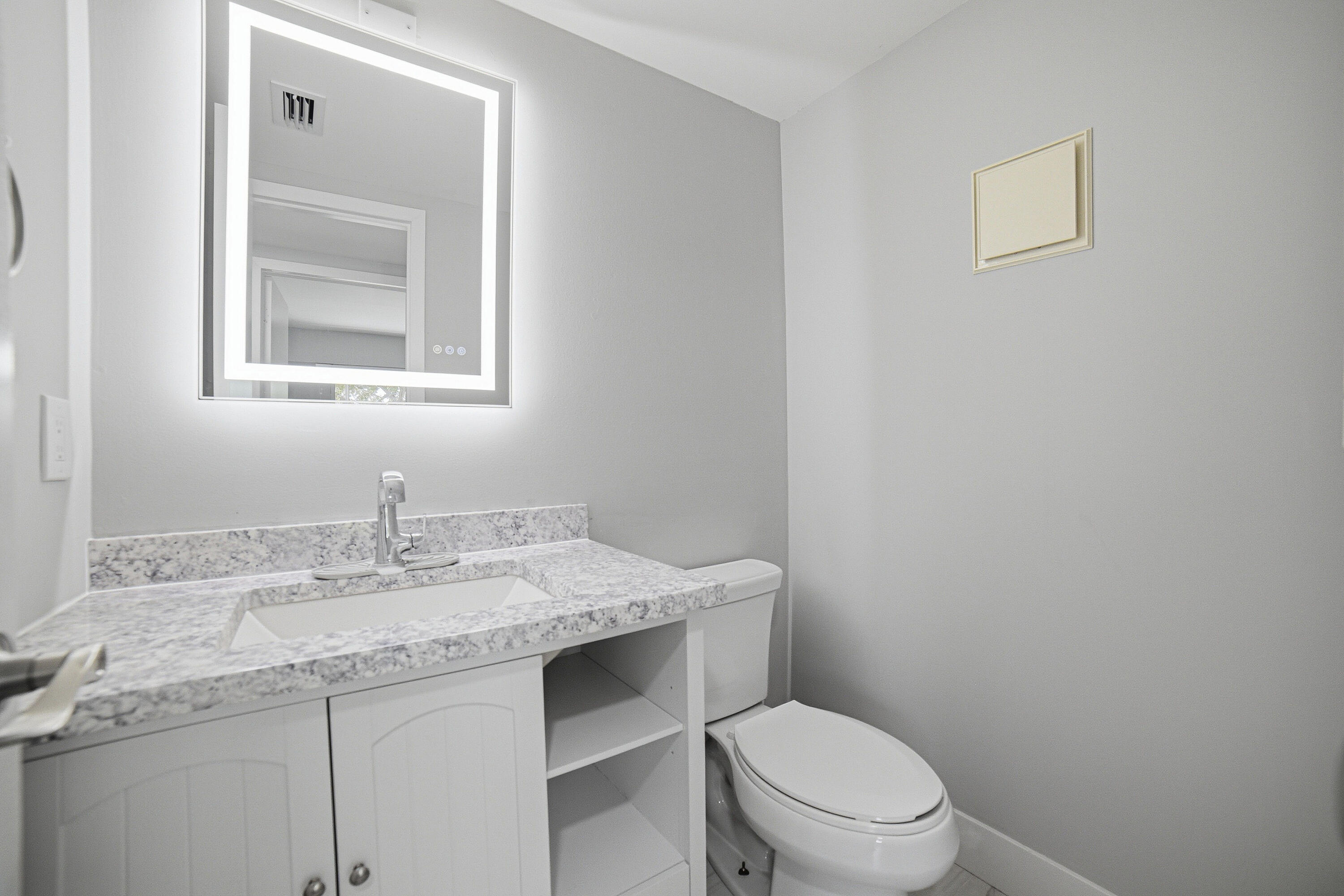FANSHAW AT CENTURY VILLAGE CONDO - Residential Lease