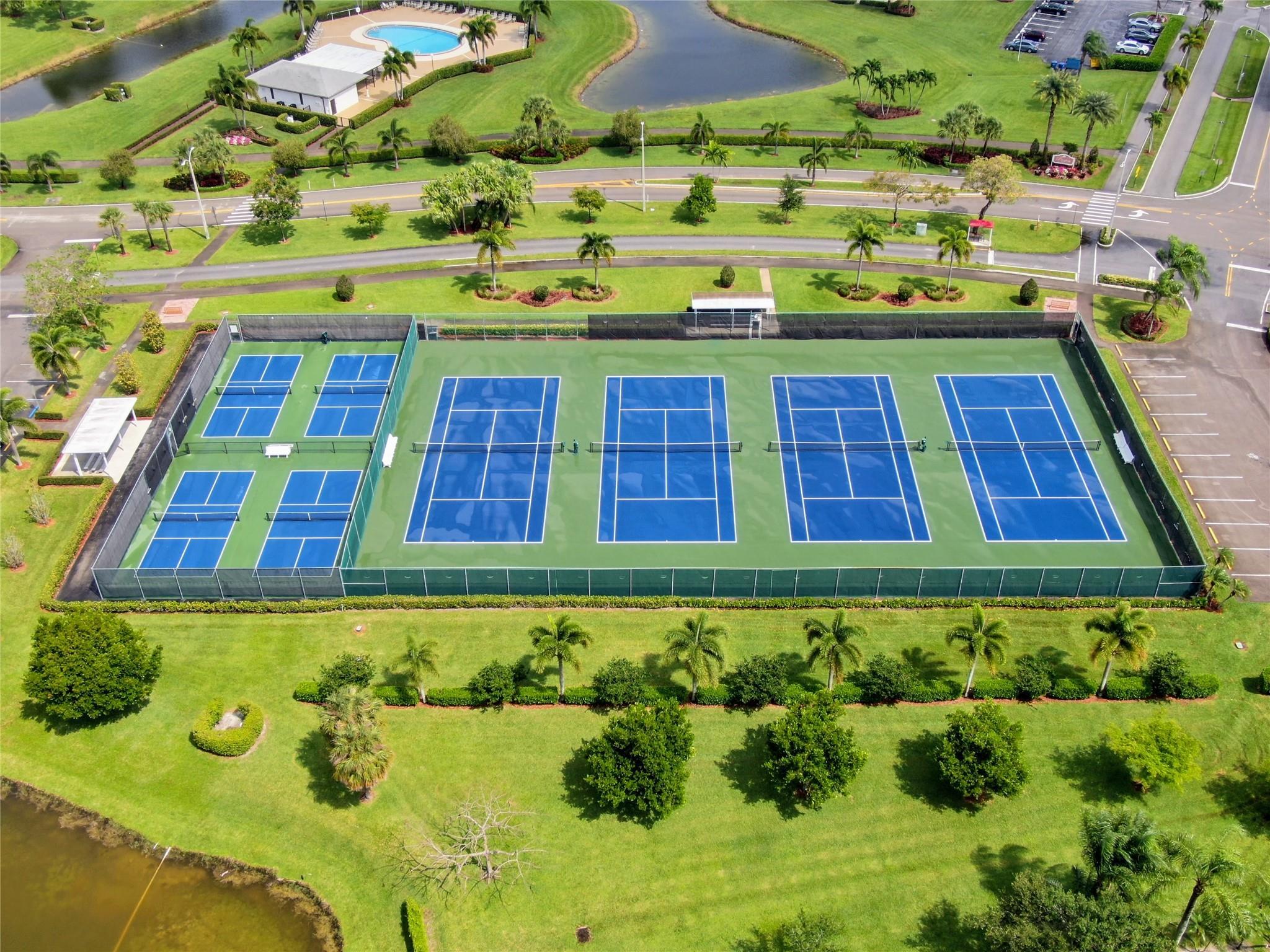 FANSHAW AT CENTURY VILLAGE CONDO - Residential Lease