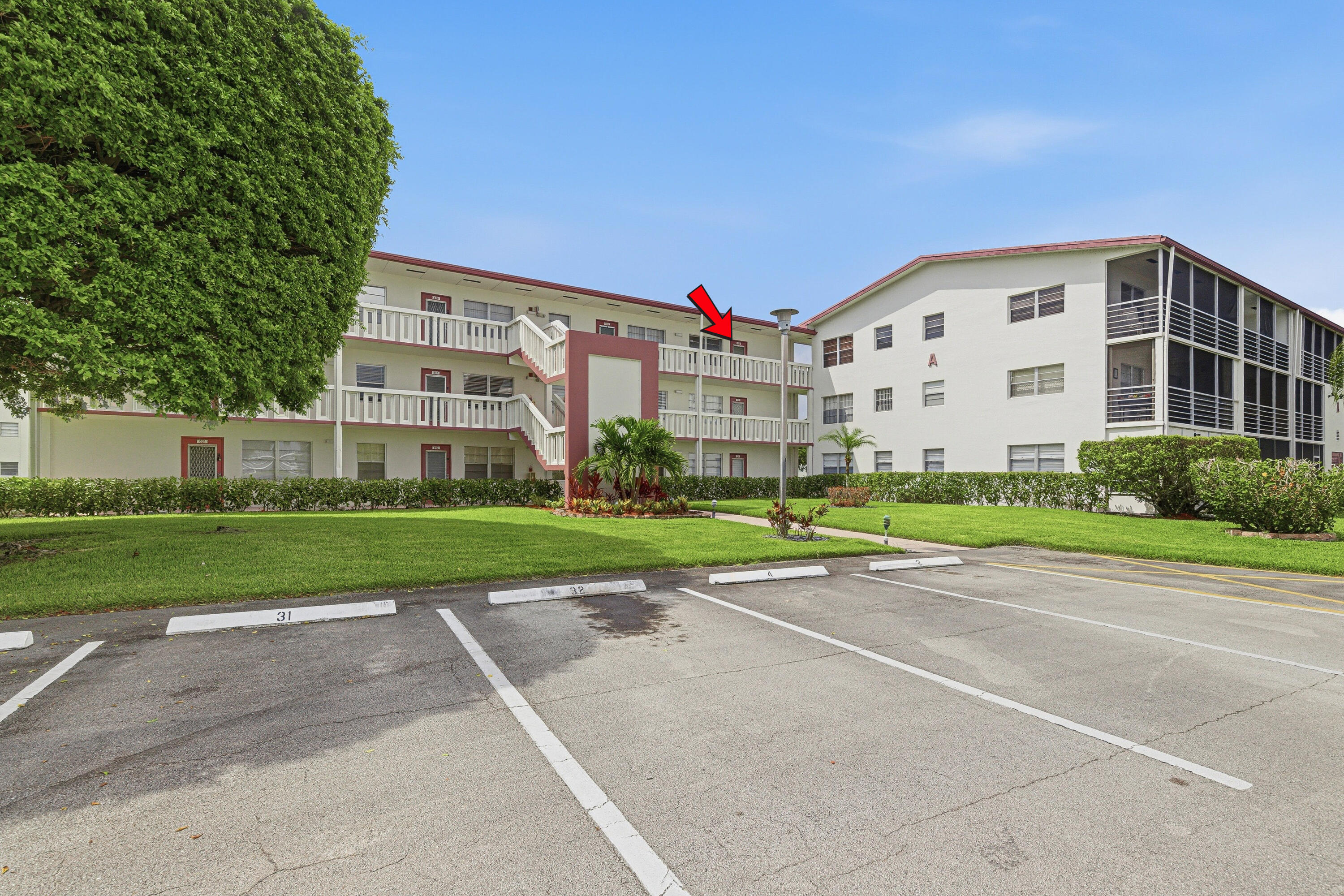 FANSHAW AT CENTURY VILLAGE CONDO - Residential Lease