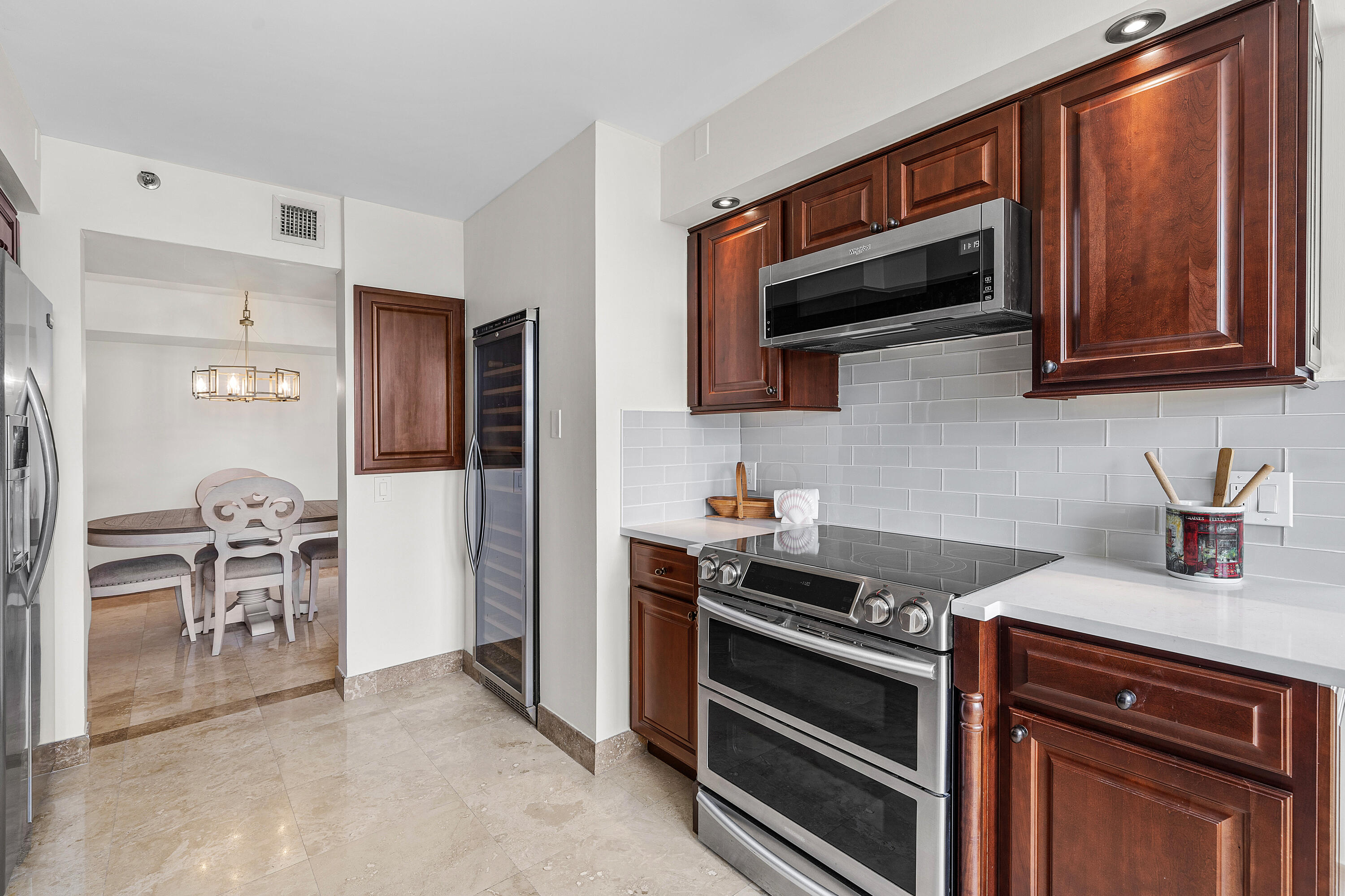 CARRON HOUSE CONDO - Residential