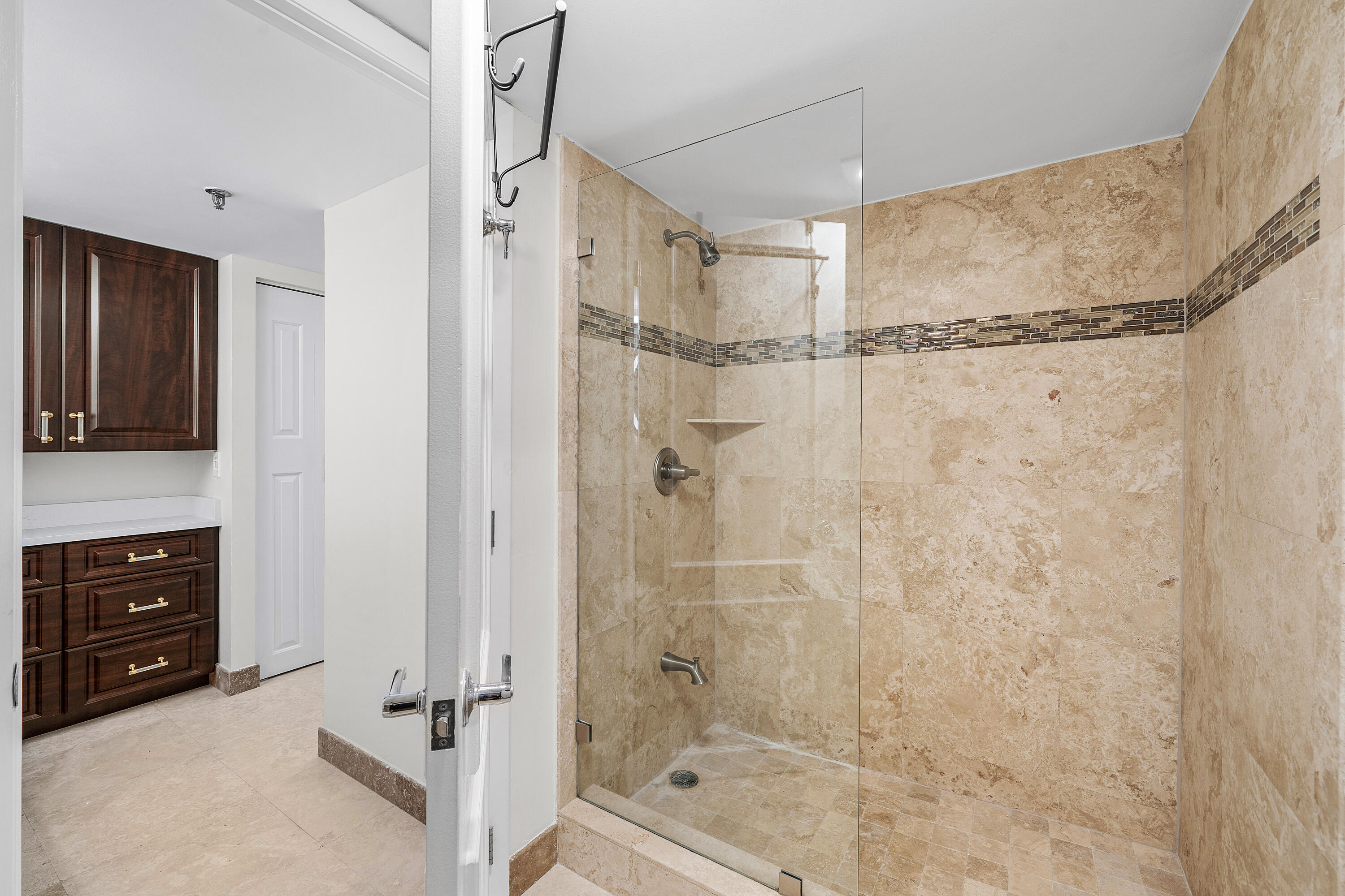 CARRON HOUSE CONDO - Residential