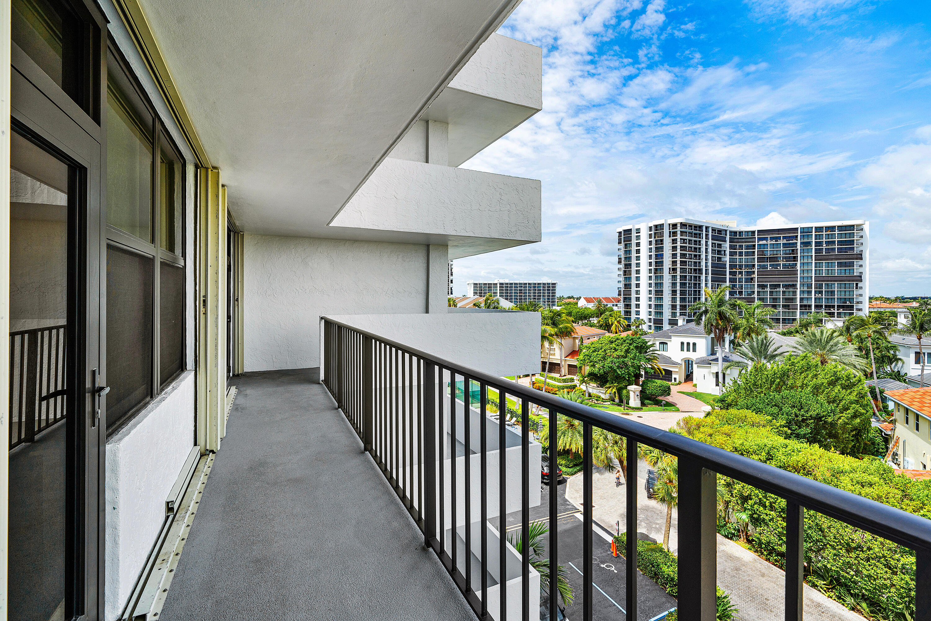 CARRON HOUSE CONDO - Residential