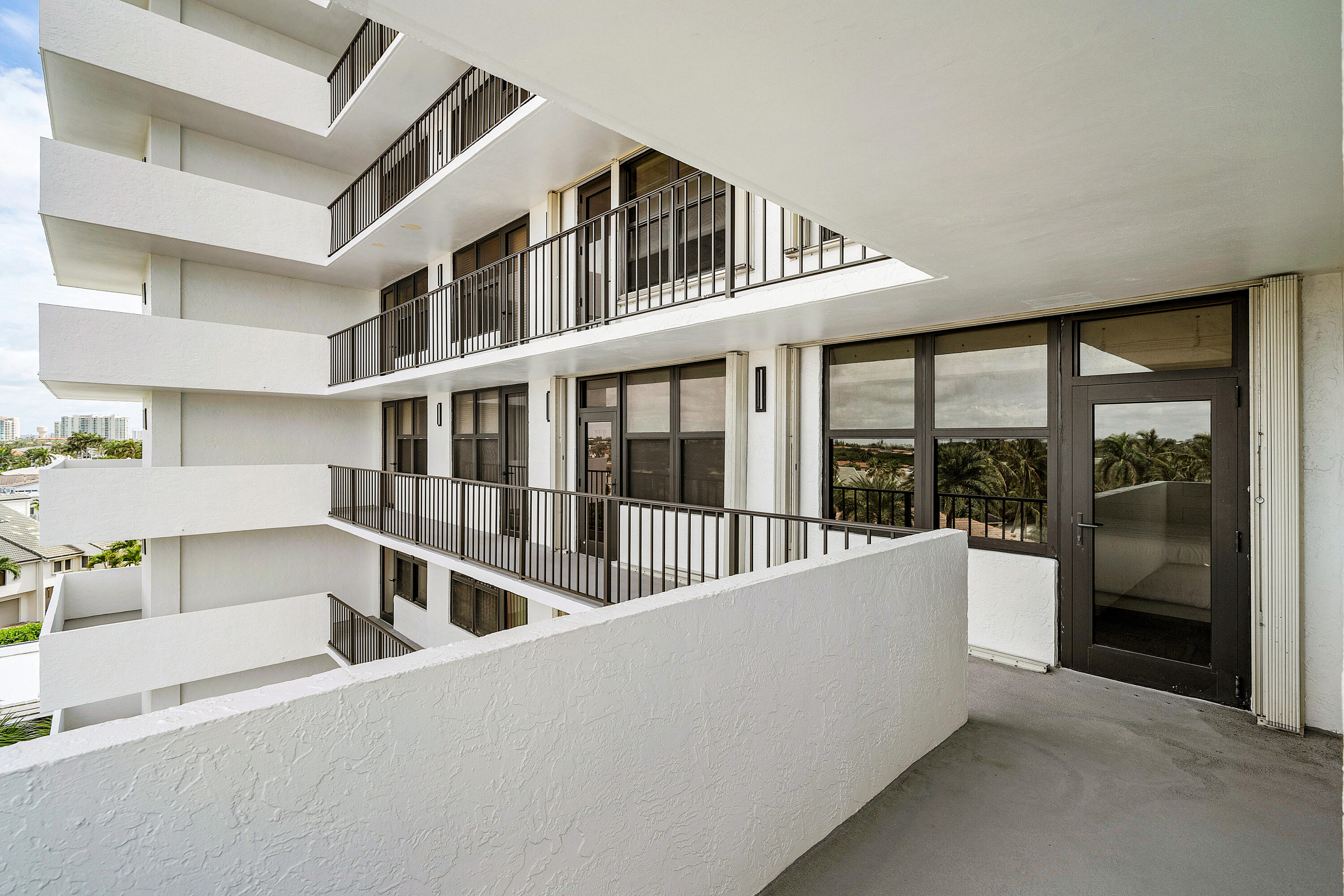 CARRON HOUSE CONDO - Residential