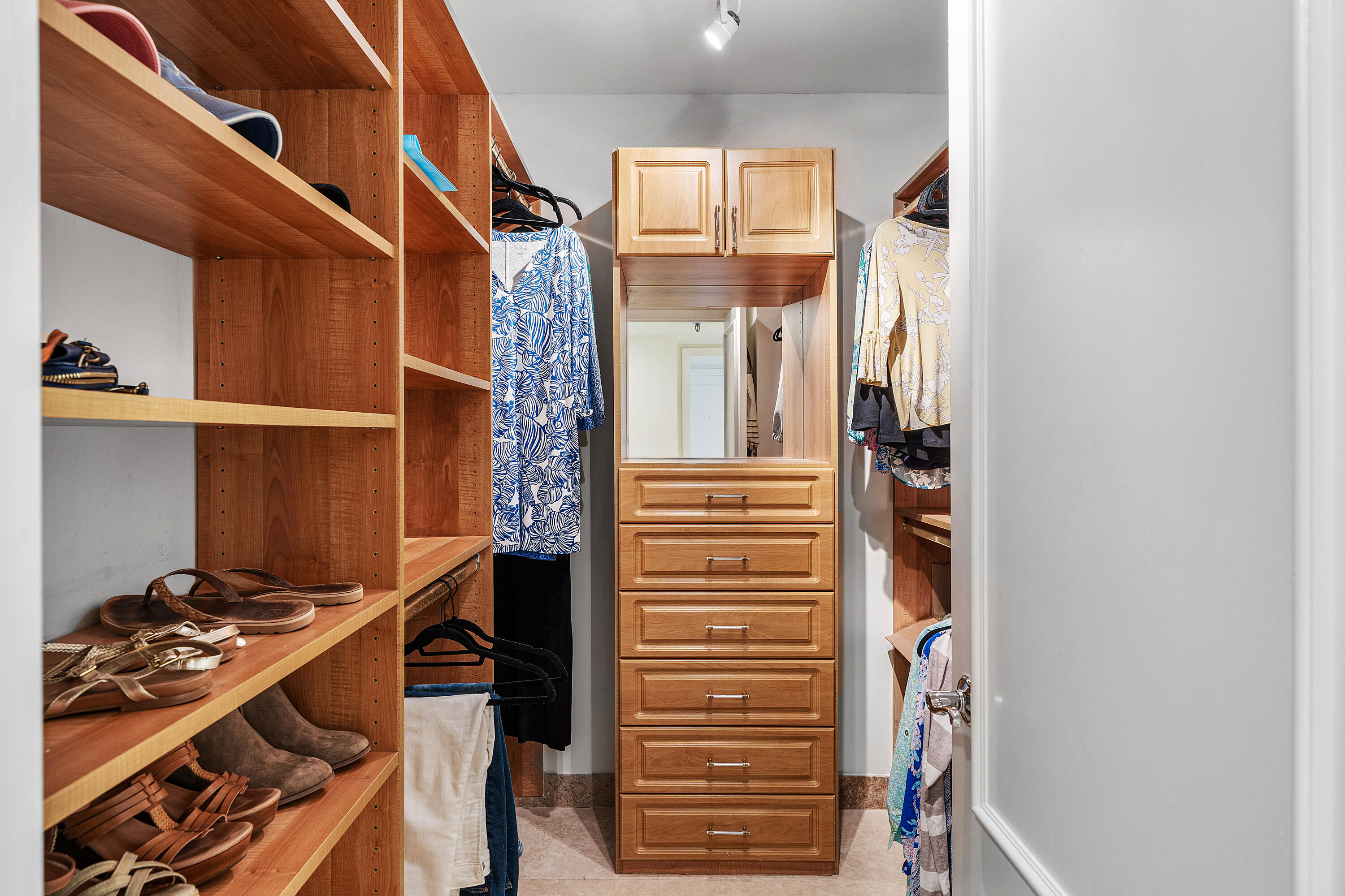 CARRON HOUSE CONDO - Residential