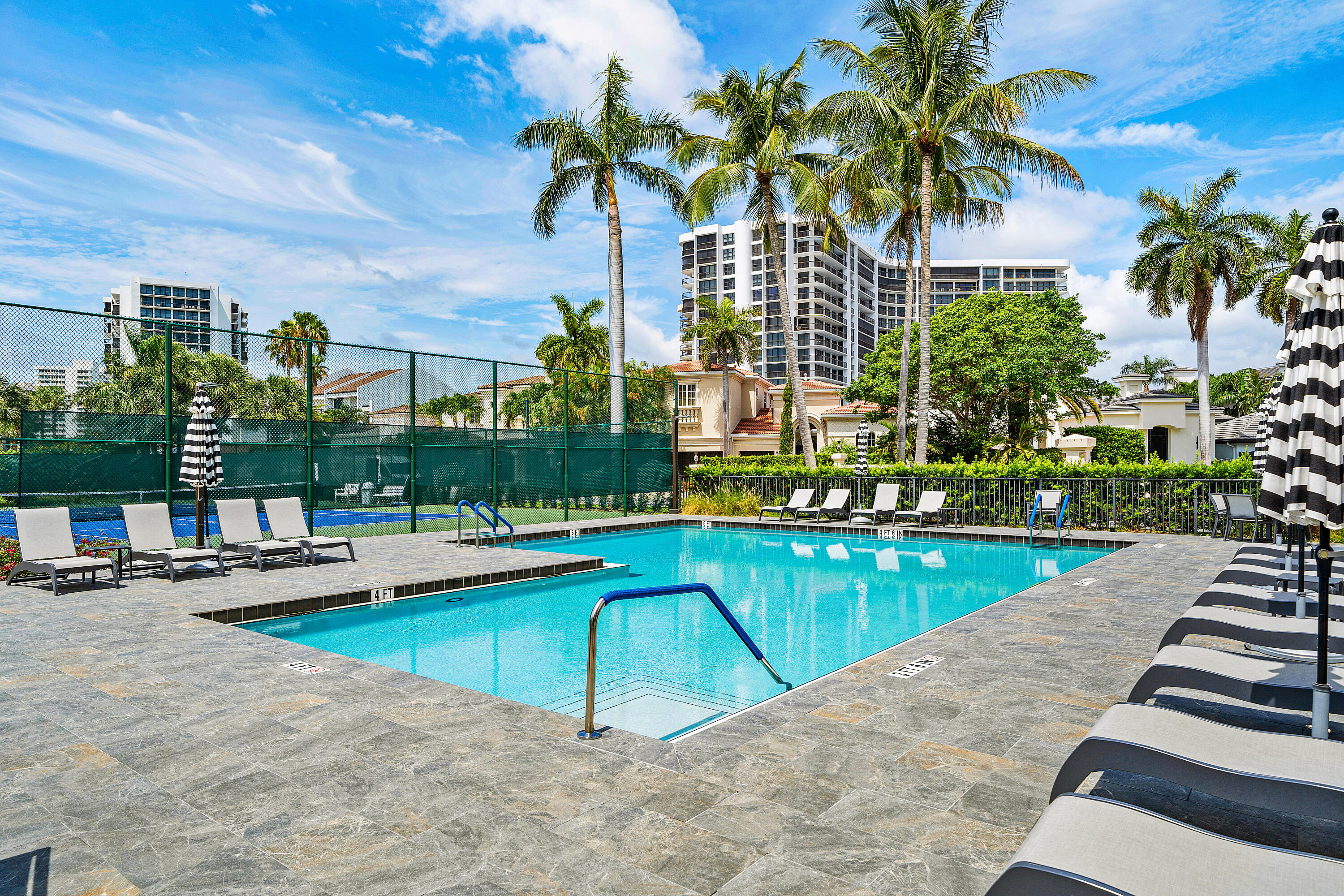 CARRON HOUSE CONDO - Residential