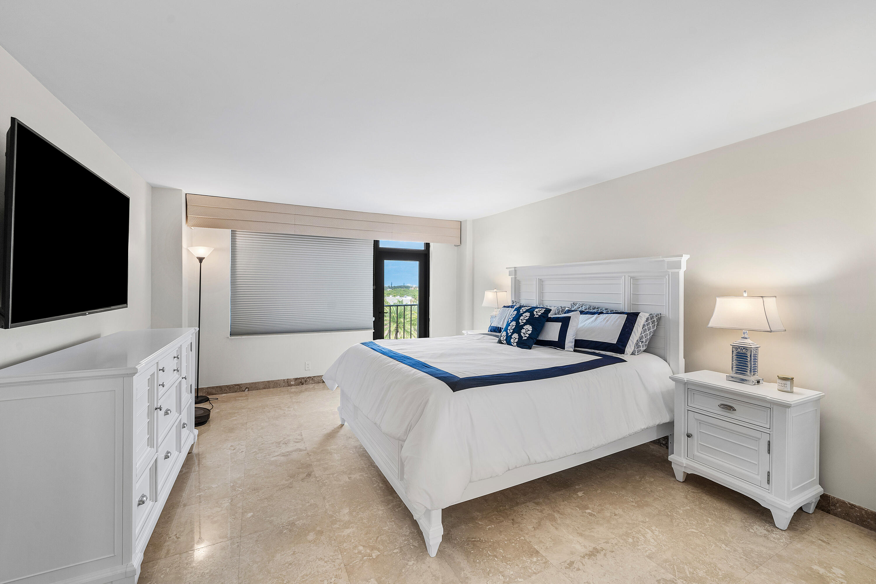CARRON HOUSE CONDO - Residential