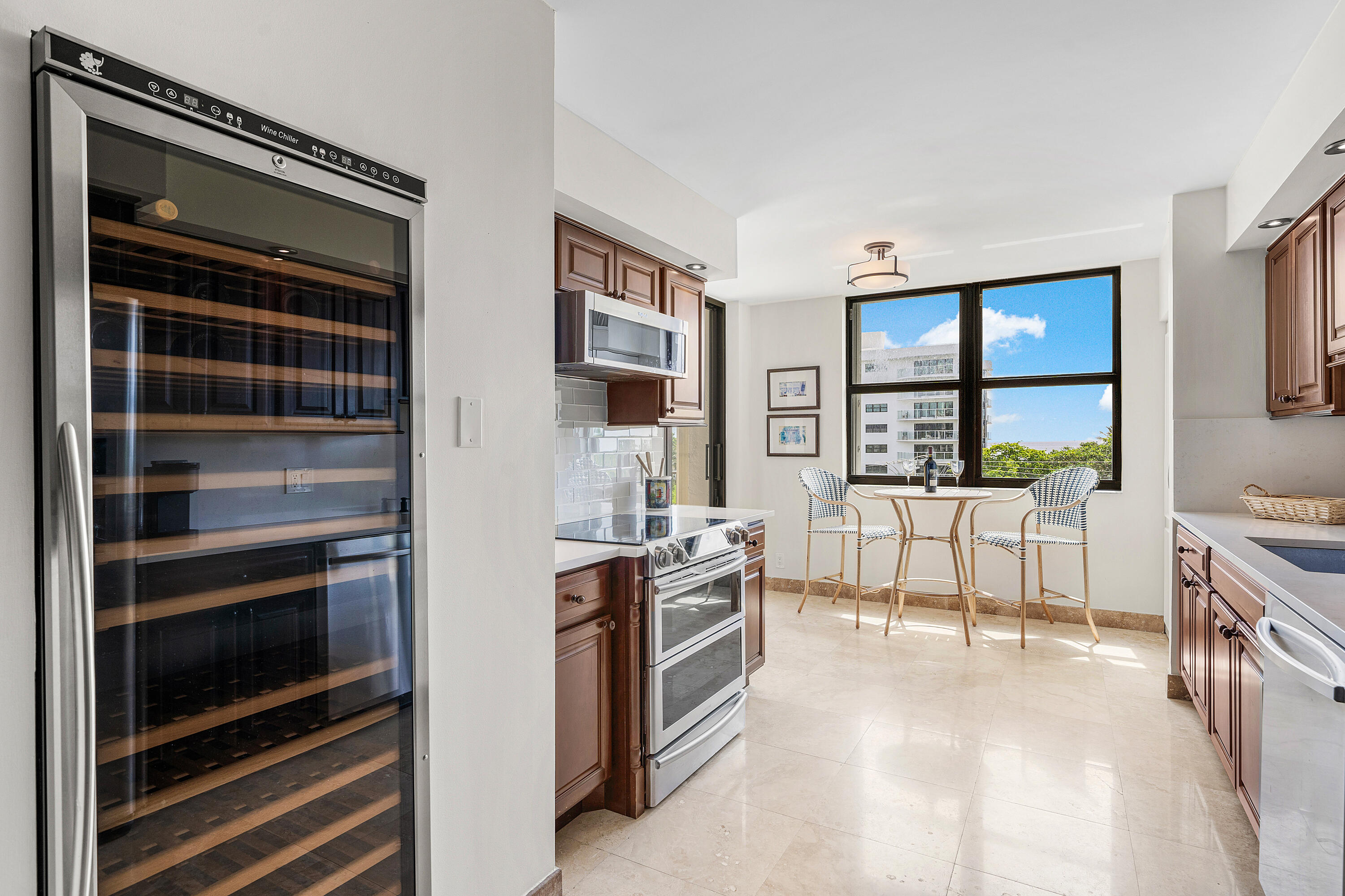 CARRON HOUSE CONDO - Residential