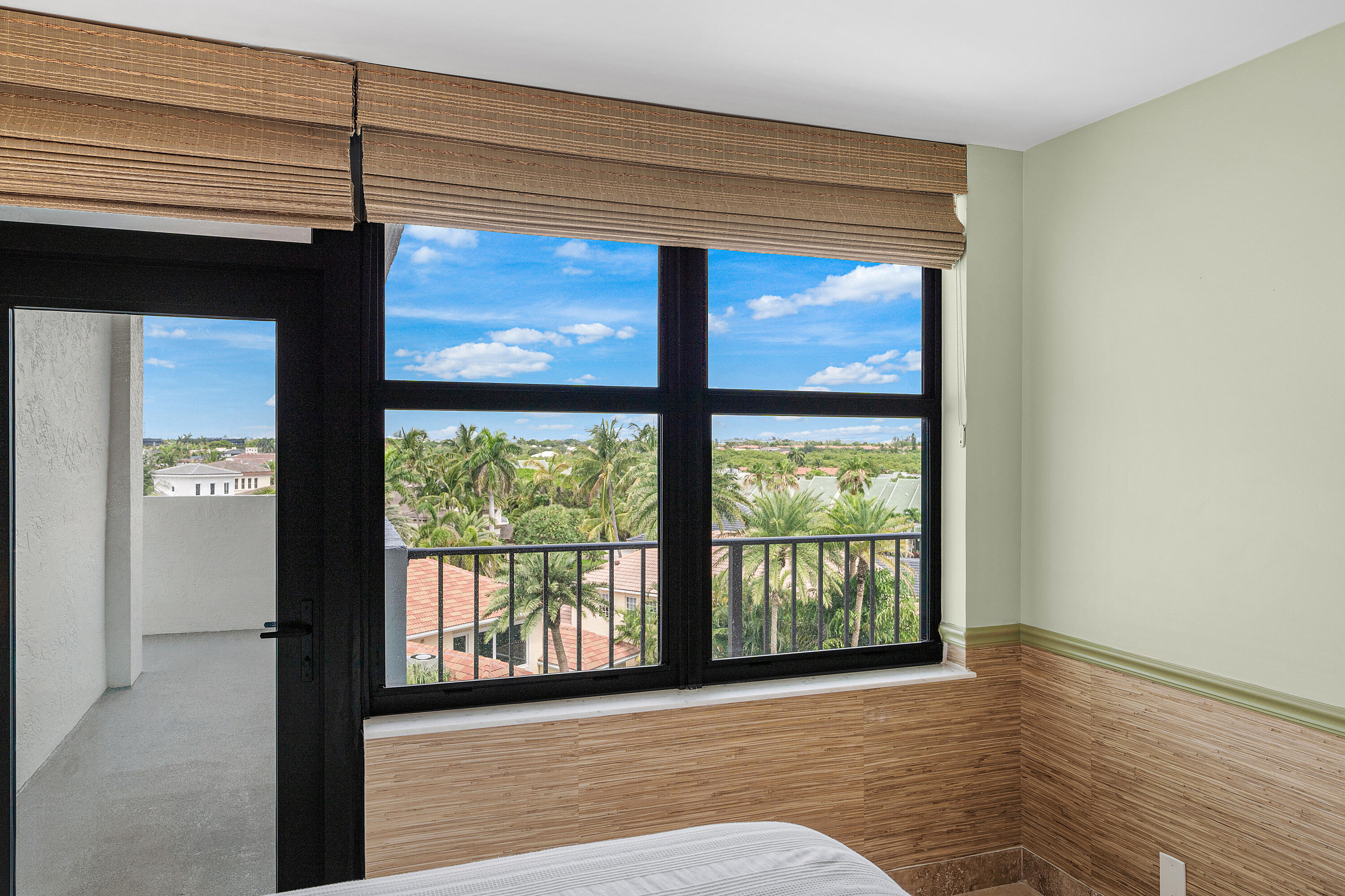 CARRON HOUSE CONDO - Residential