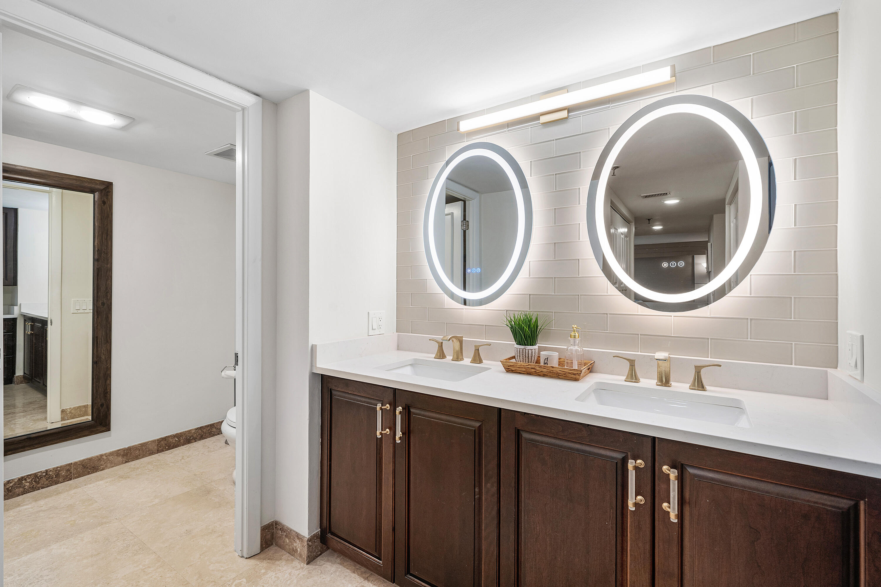 CARRON HOUSE CONDO - Residential