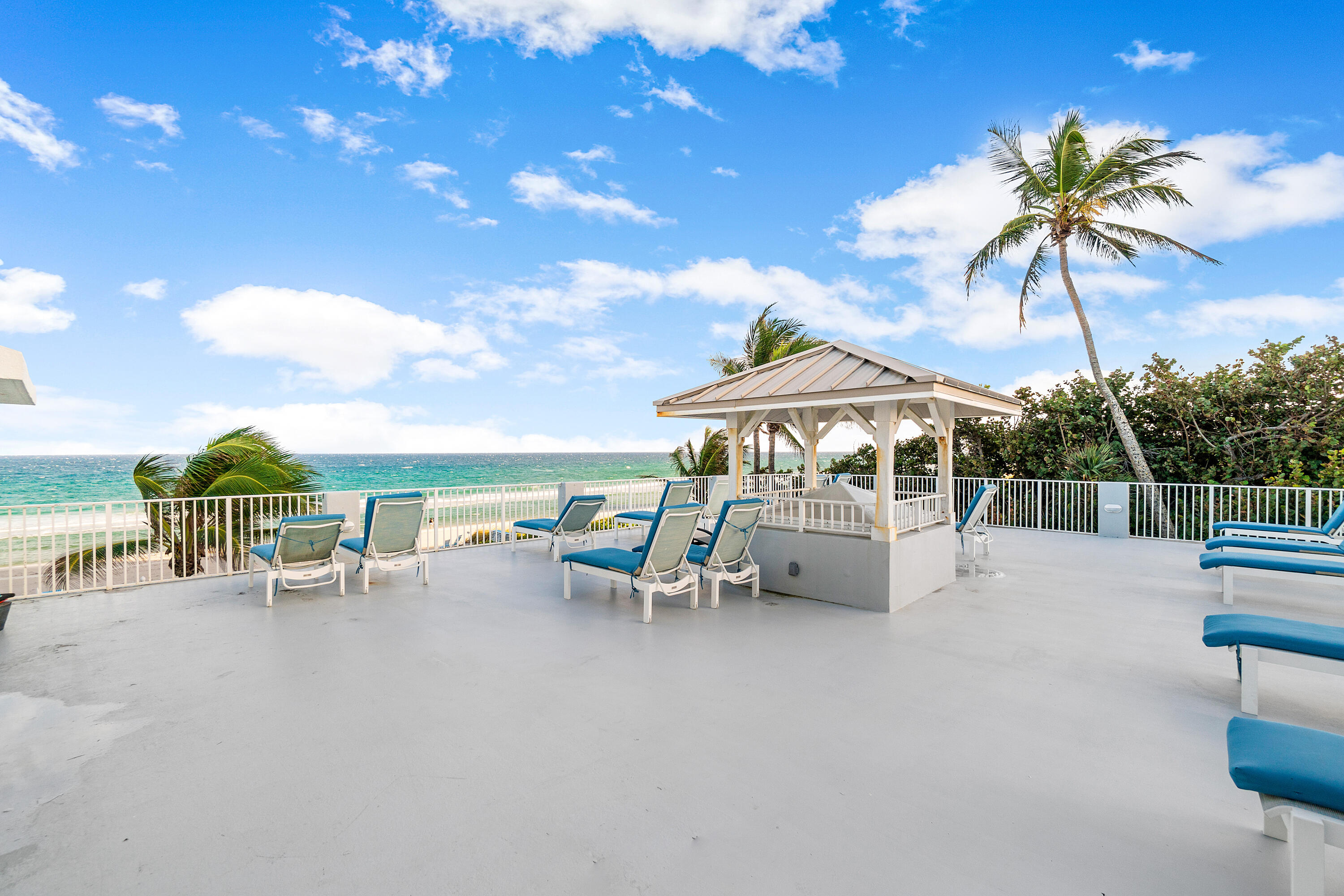 CARRON HOUSE CONDO - Residential