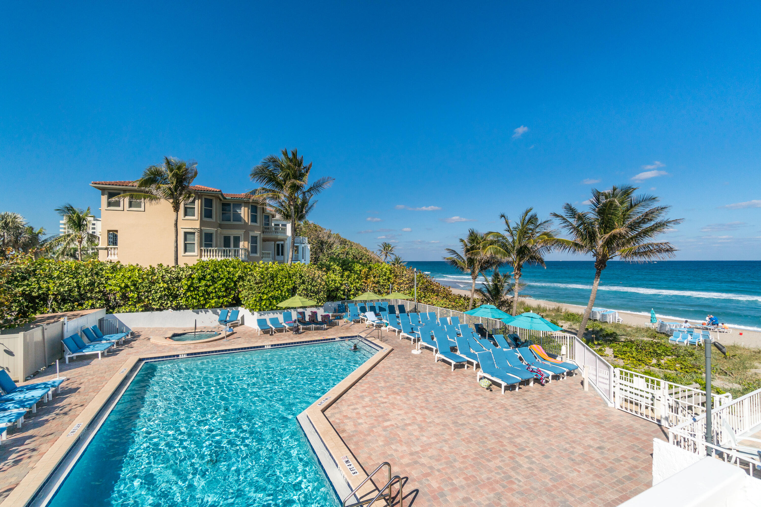 CARRON HOUSE CONDO - Residential