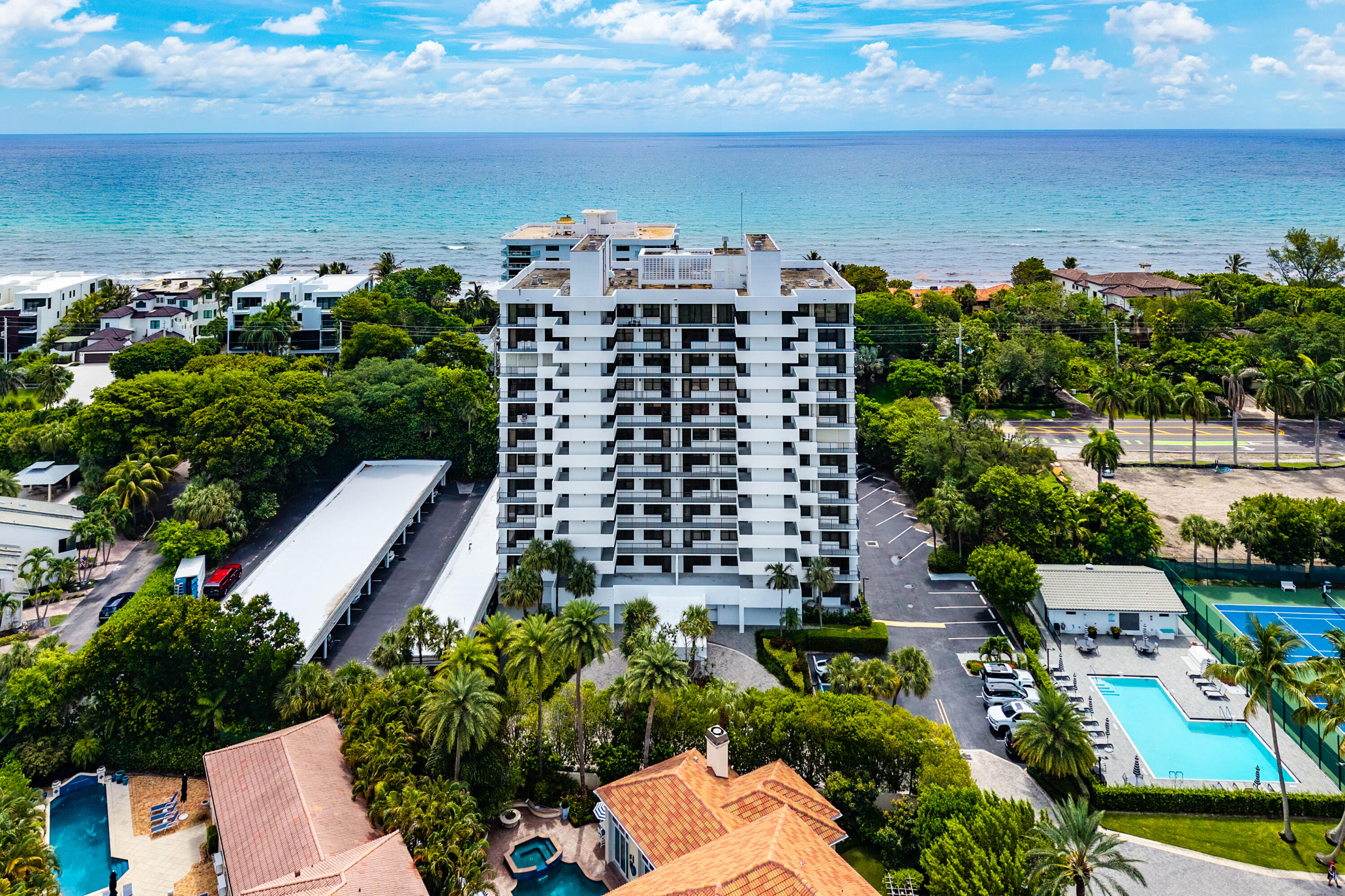 CARRON HOUSE CONDO - Residential