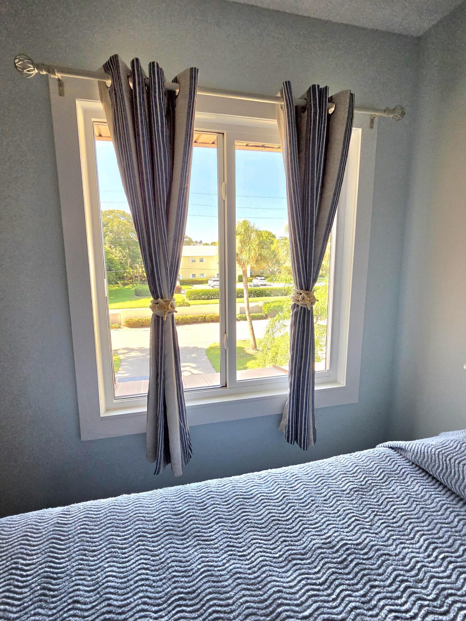 CONQUISTADOR CONDO - Residential