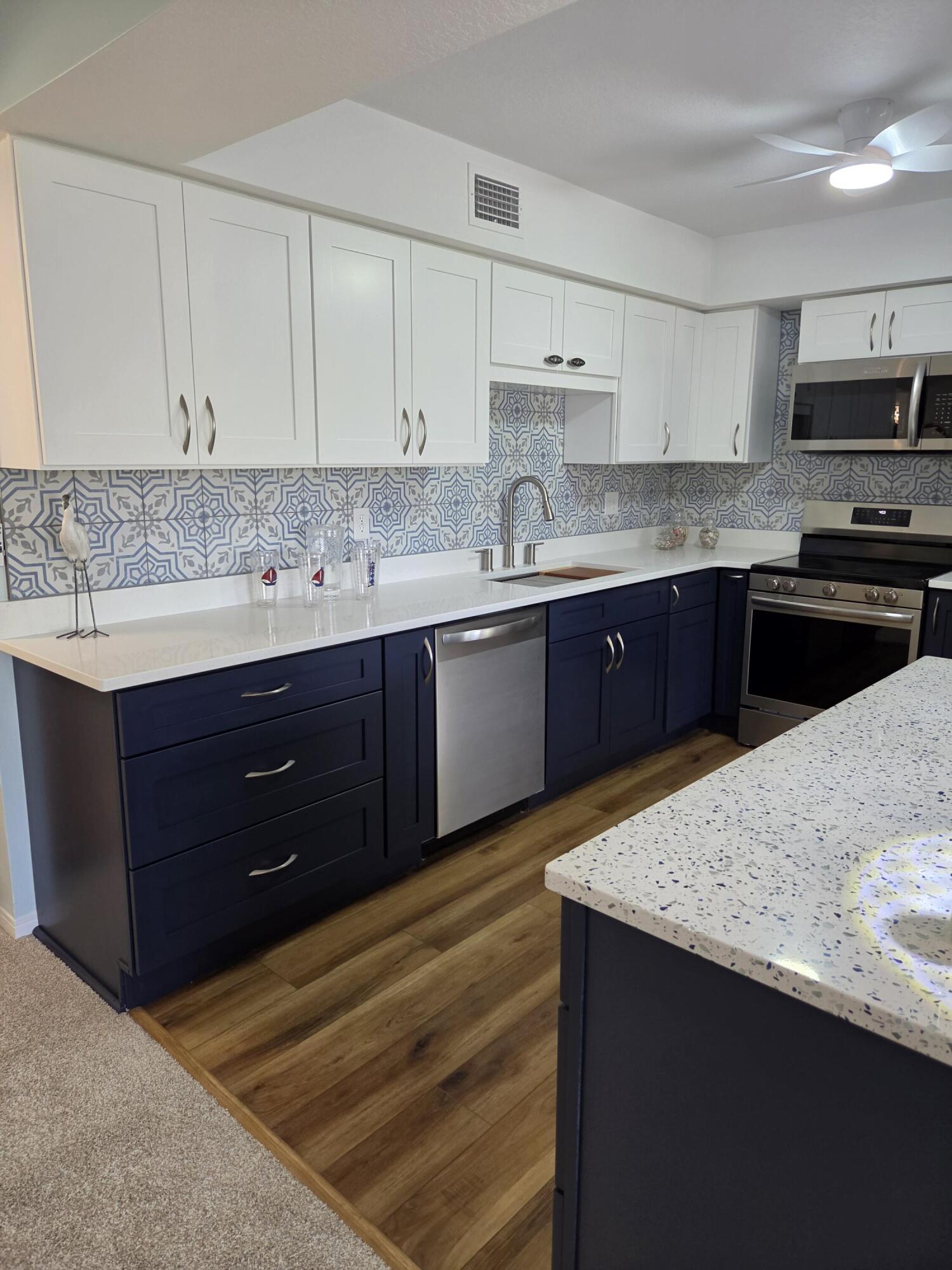 CONQUISTADOR CONDO - Residential